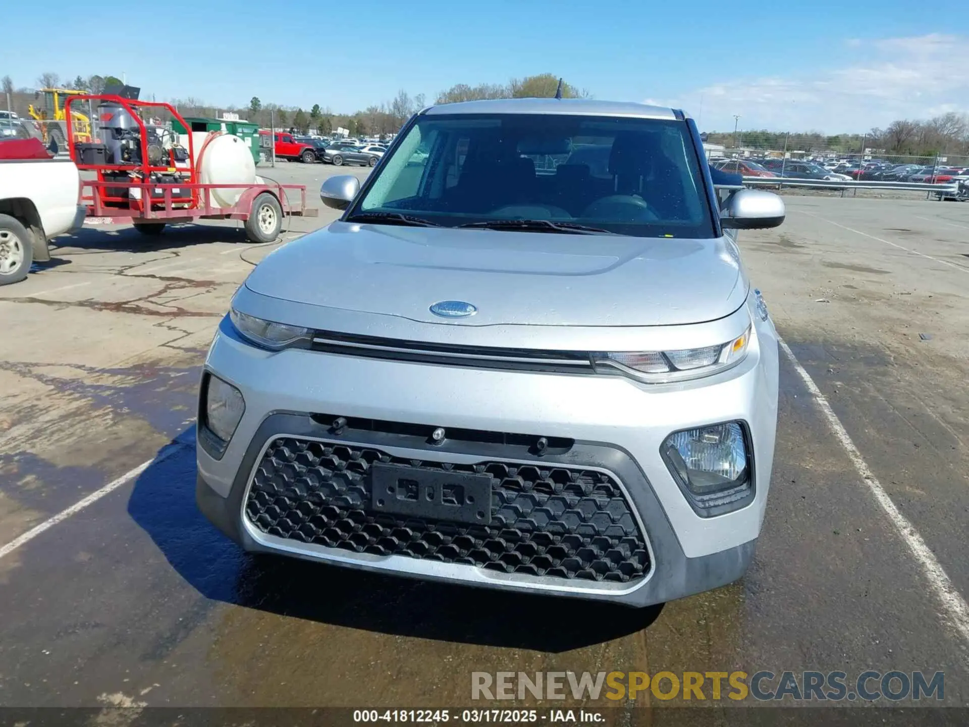 13 Photograph of a damaged car KNDJ23AU2L7004287 KIA SOUL 2020