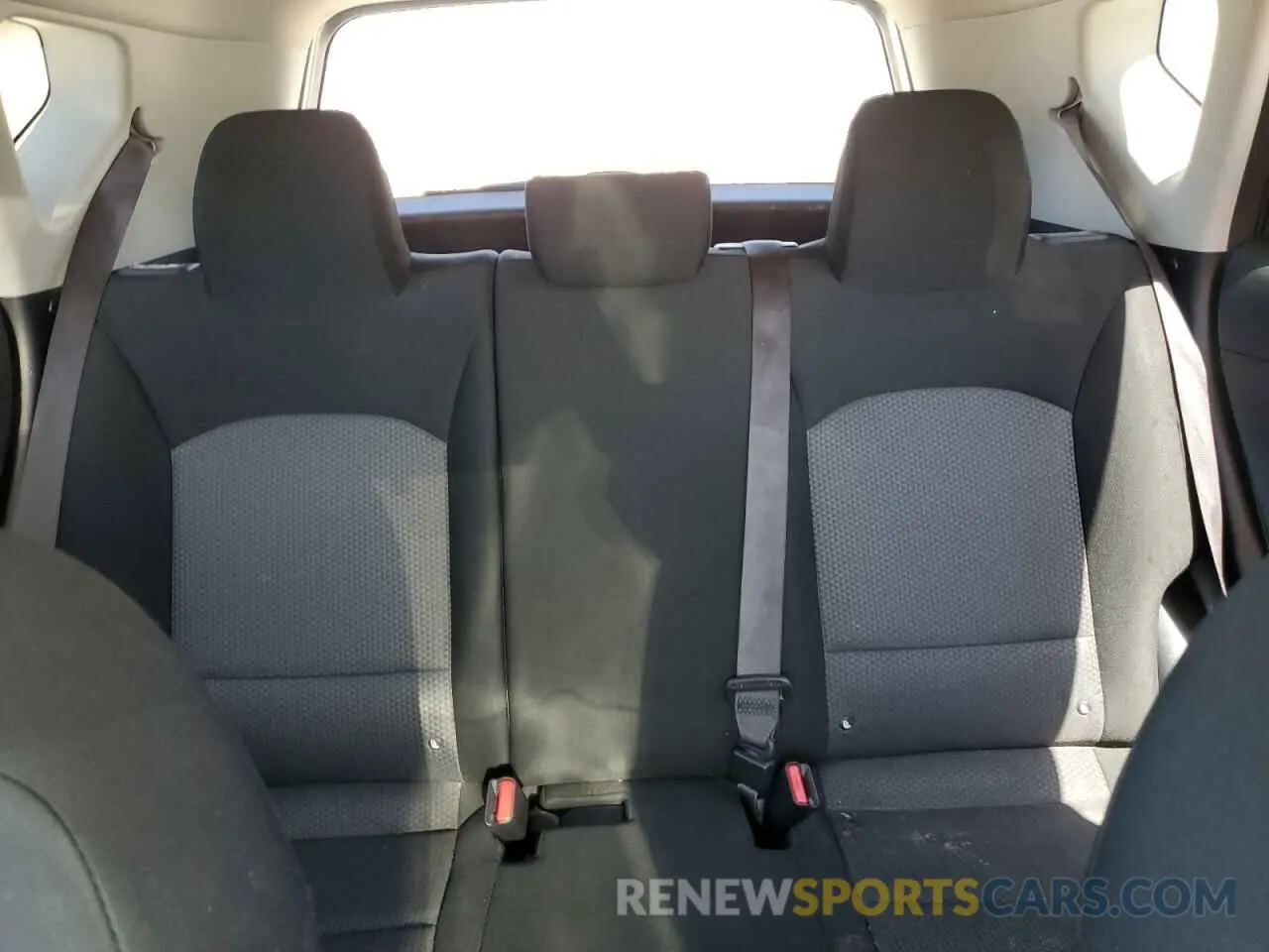 10 Photograph of a damaged car KNDJ23AU2L7022398 KIA SOUL 2020