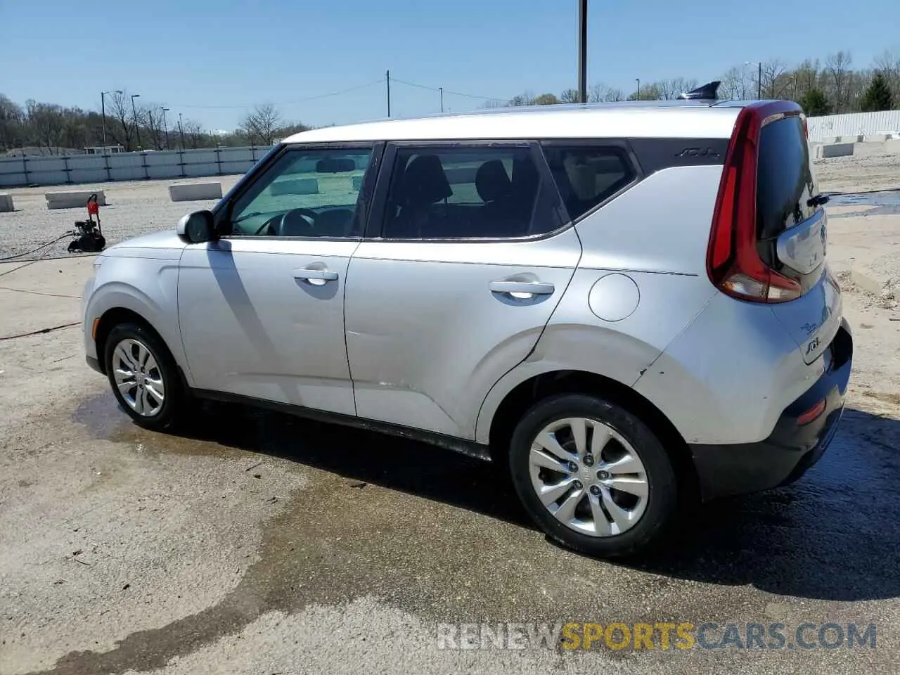2 Photograph of a damaged car KNDJ23AU2L7022398 KIA SOUL 2020