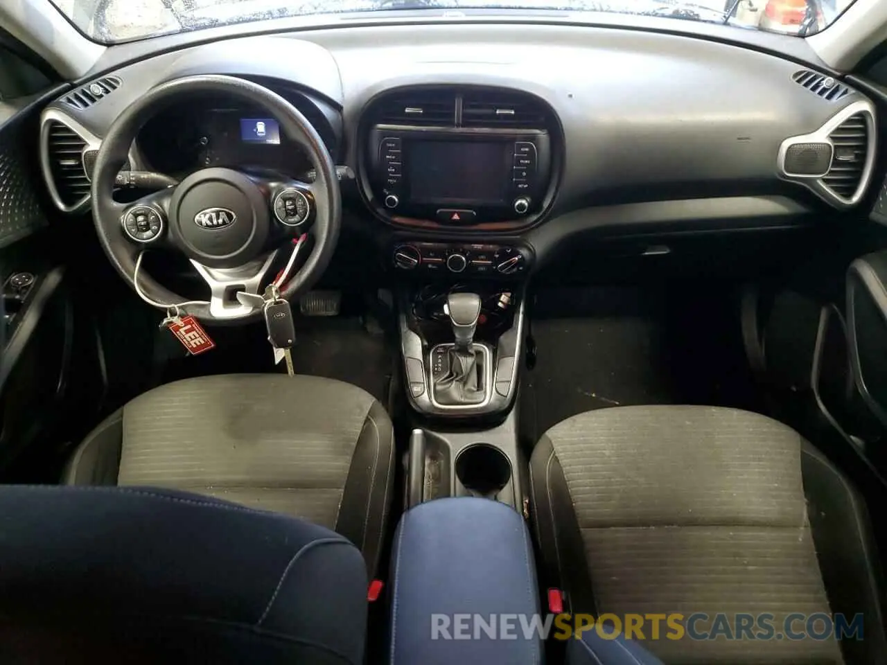 8 Photograph of a damaged car KNDJ23AU2L7040531 KIA SOUL 2020