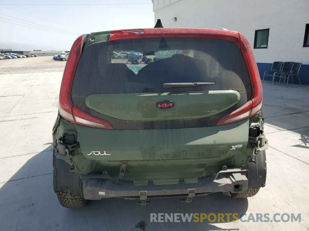 6 Photograph of a damaged car KNDJ23AU2L7042909 KIA SOUL 2020