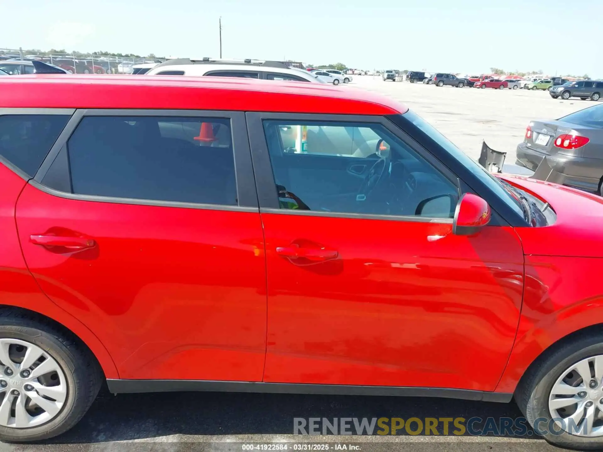 13 Photograph of a damaged car KNDJ23AU2L7045017 KIA SOUL 2020