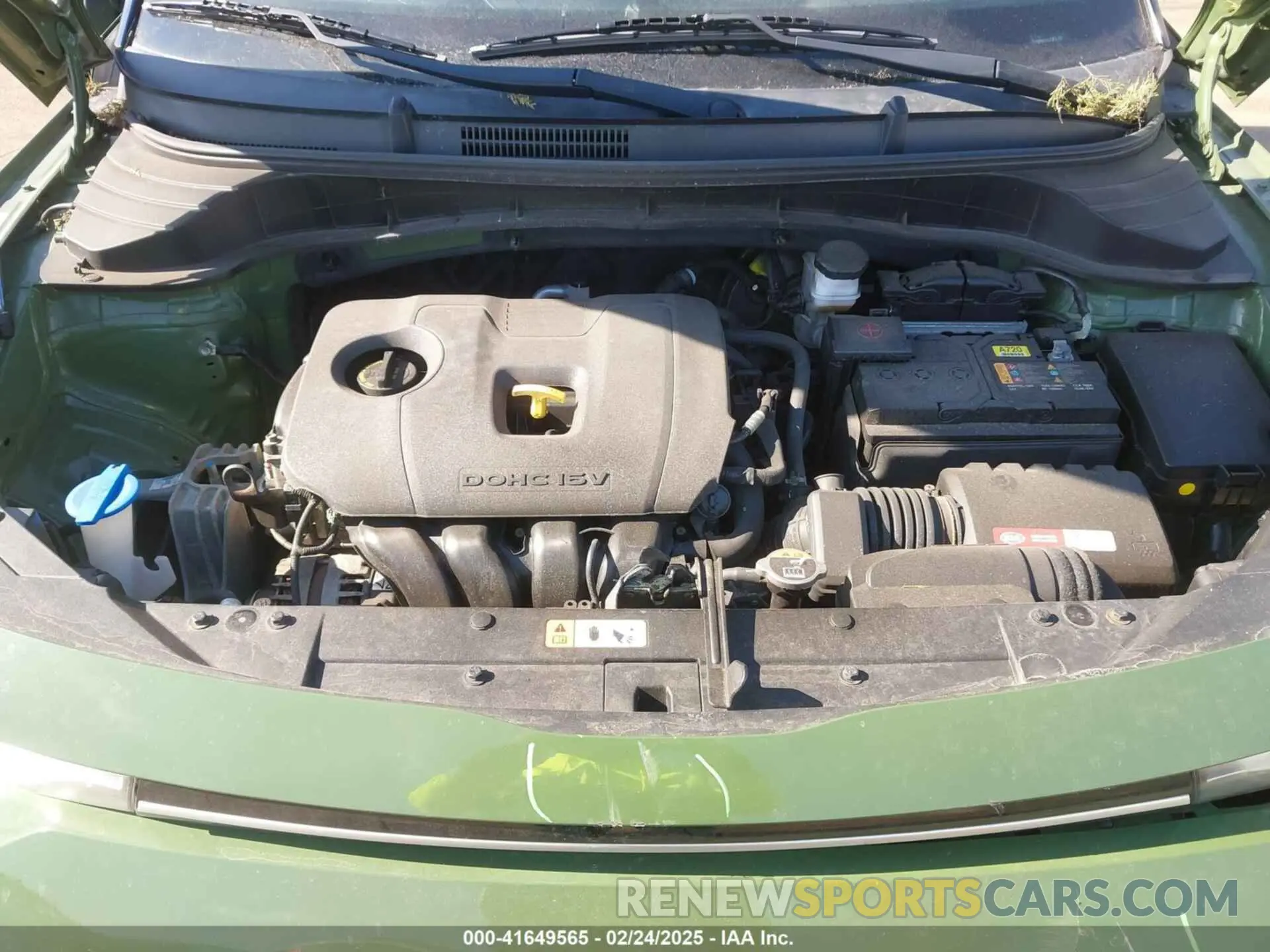 10 Photograph of a damaged car KNDJ23AU2L7045440 KIA SOUL 2020