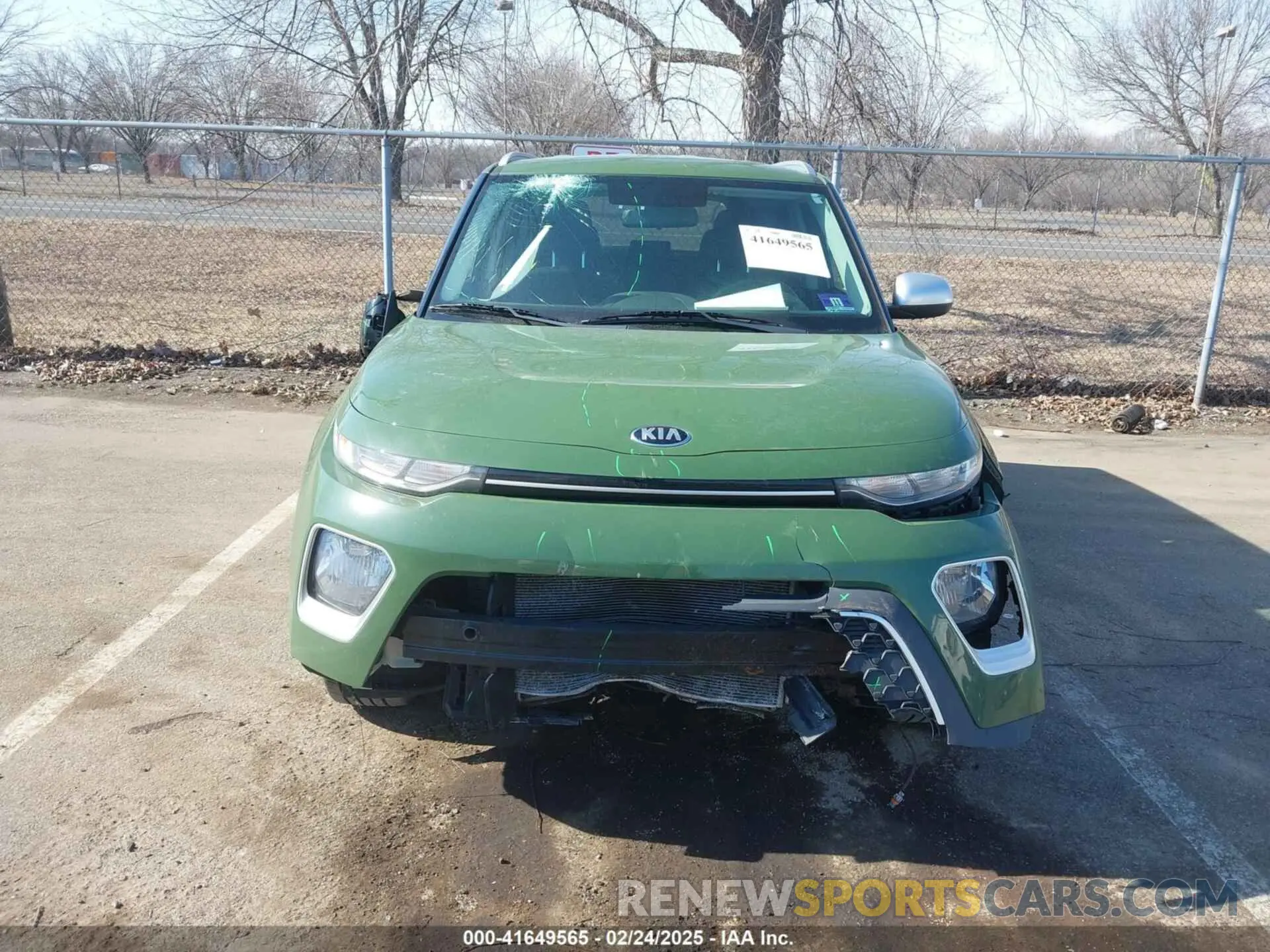 12 Photograph of a damaged car KNDJ23AU2L7045440 KIA SOUL 2020