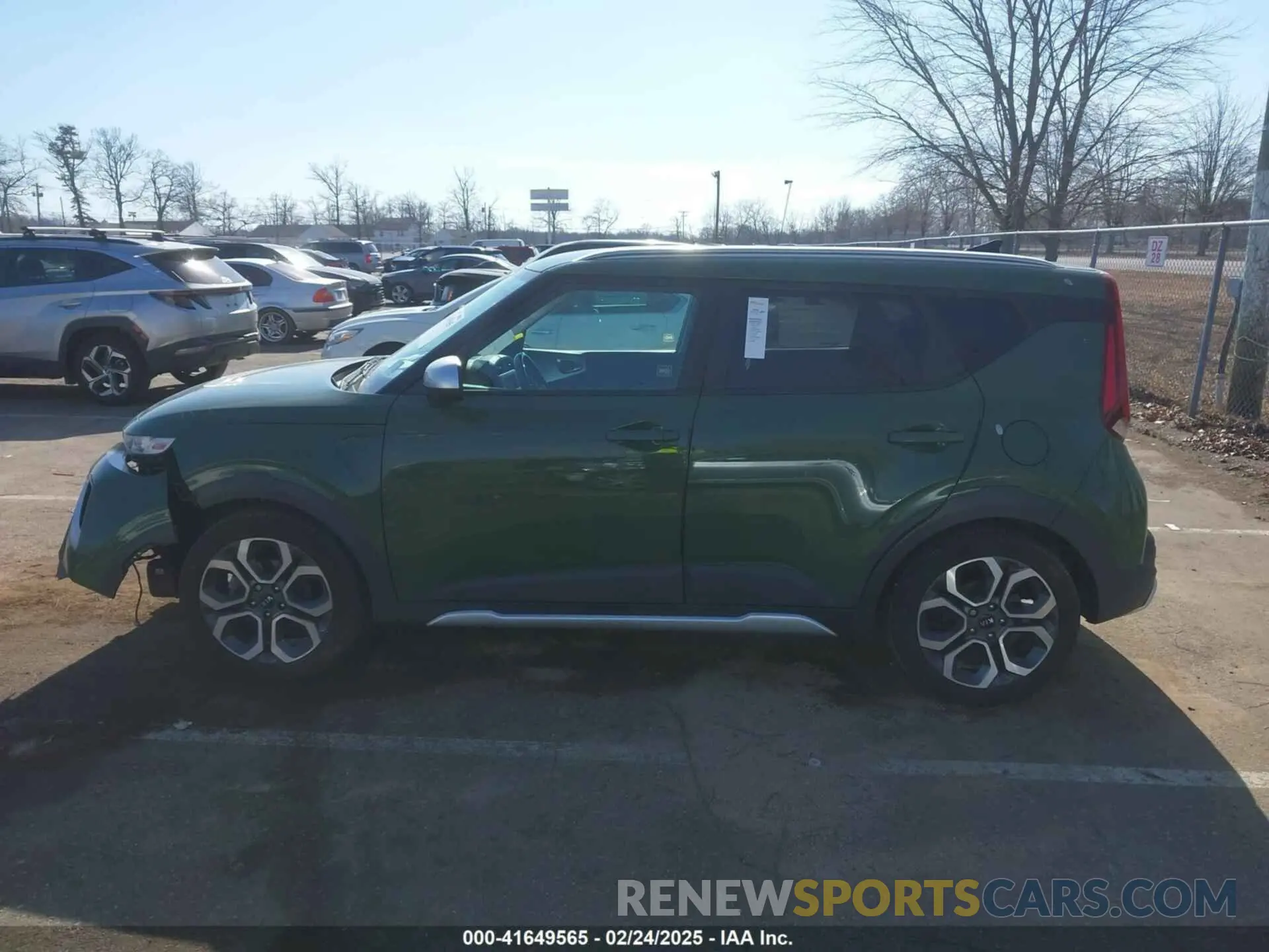 14 Photograph of a damaged car KNDJ23AU2L7045440 KIA SOUL 2020