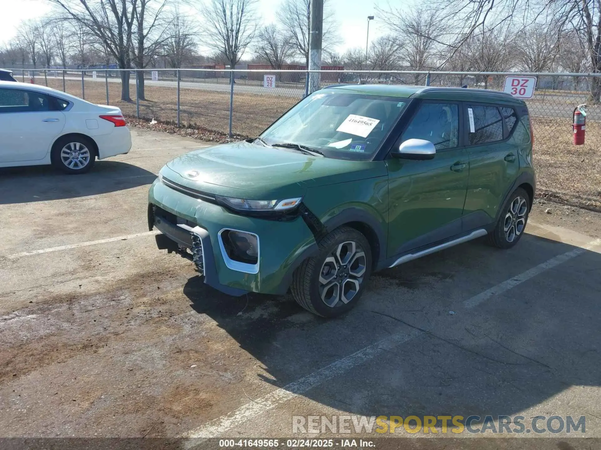2 Photograph of a damaged car KNDJ23AU2L7045440 KIA SOUL 2020