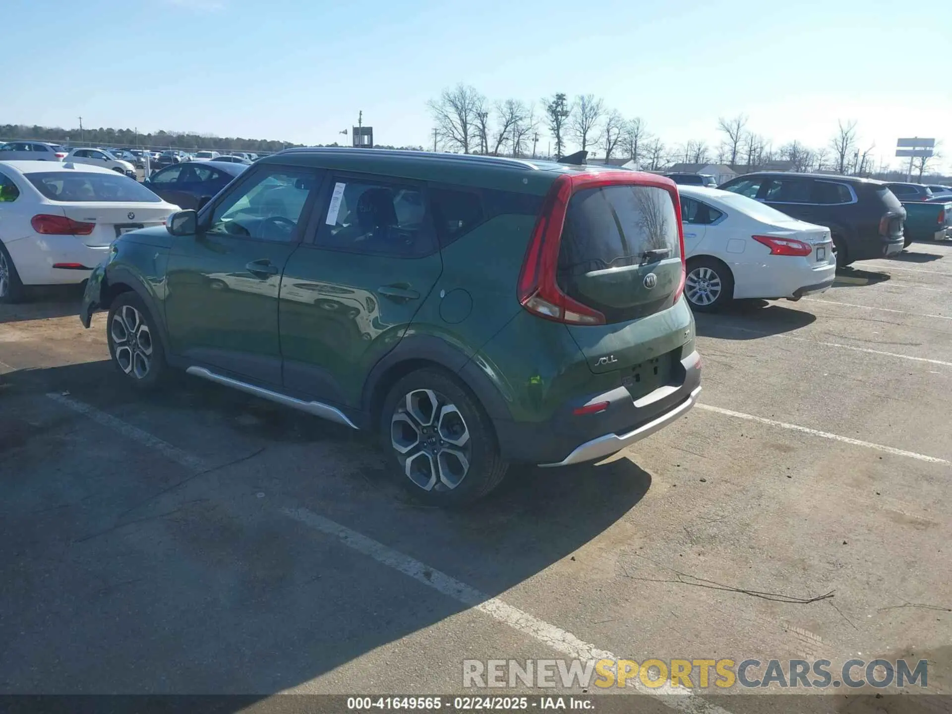 3 Photograph of a damaged car KNDJ23AU2L7045440 KIA SOUL 2020