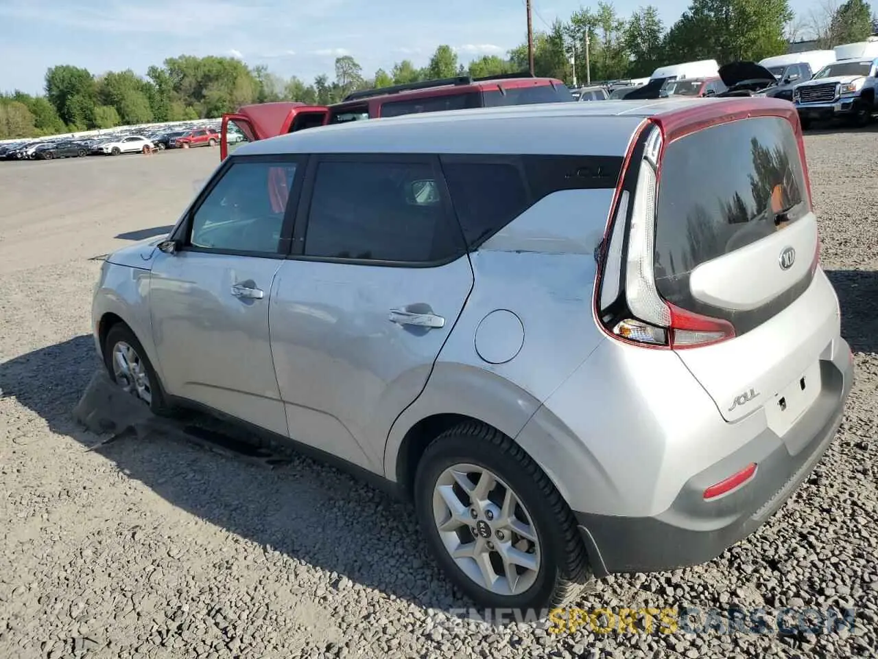 2 Photograph of a damaged car KNDJ23AU2L7056311 KIA SOUL 2020