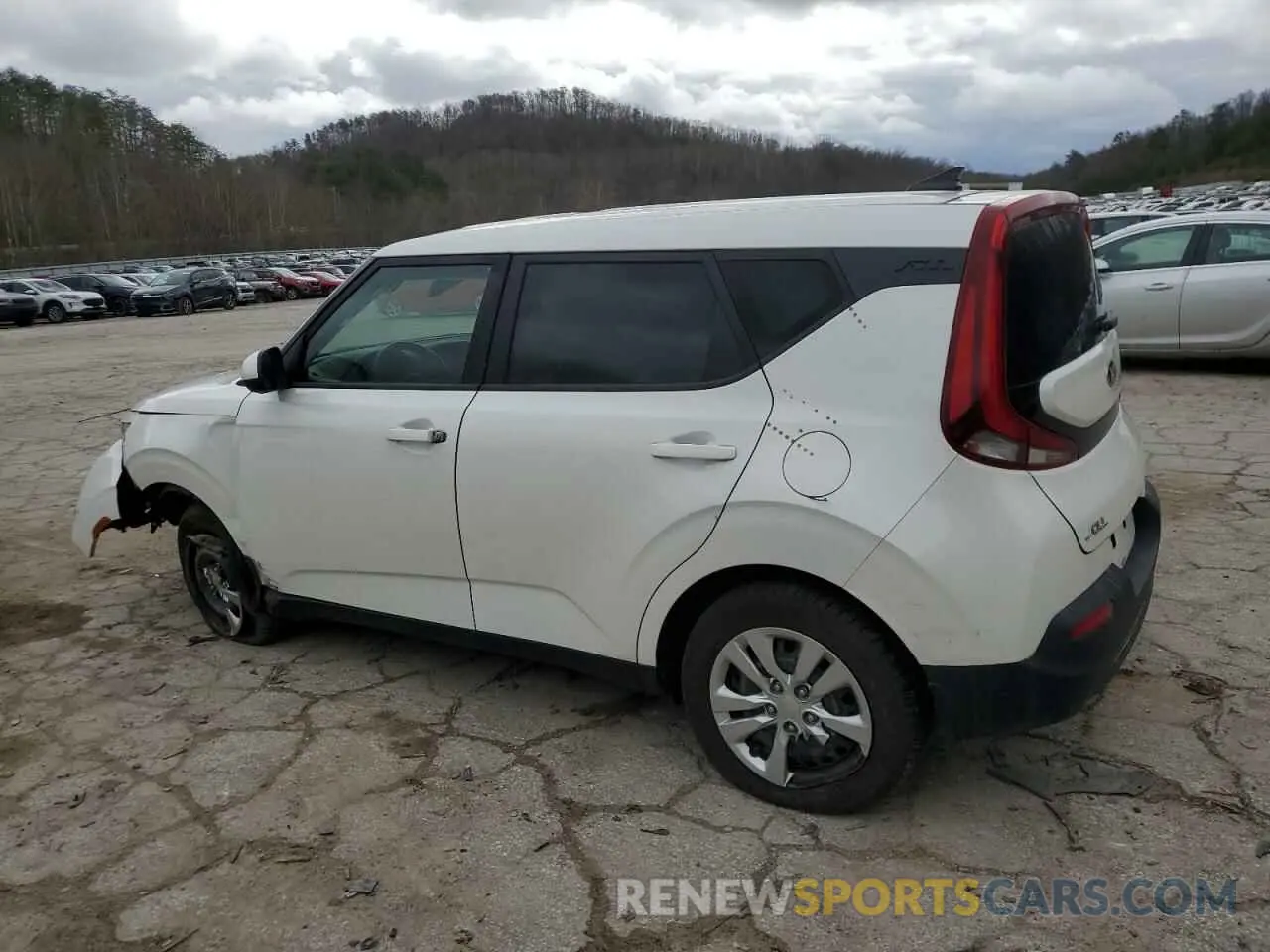2 Photograph of a damaged car KNDJ23AU2L7077403 KIA SOUL 2020