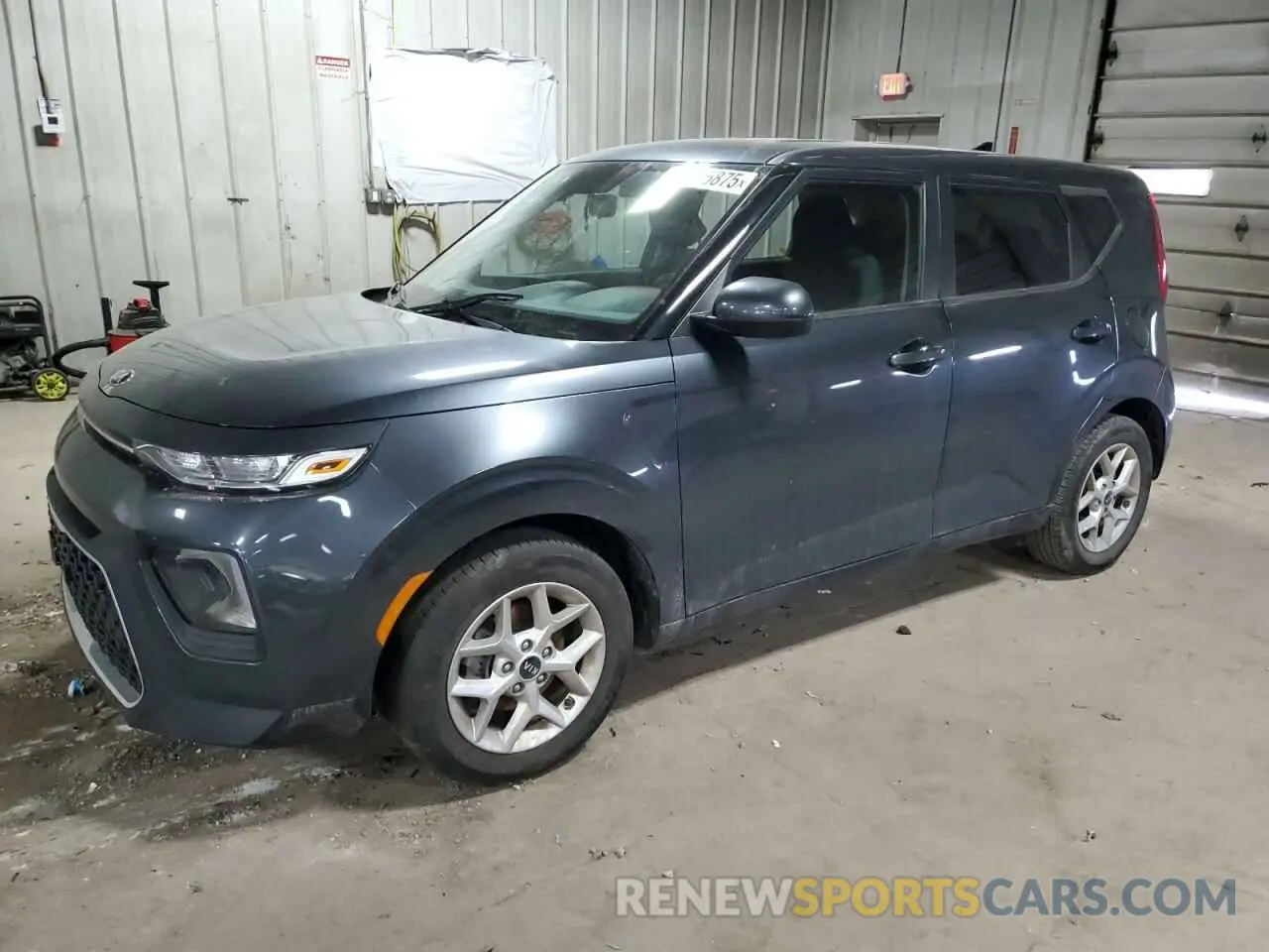 1 Photograph of a damaged car KNDJ23AU2L7098283 KIA SOUL 2020