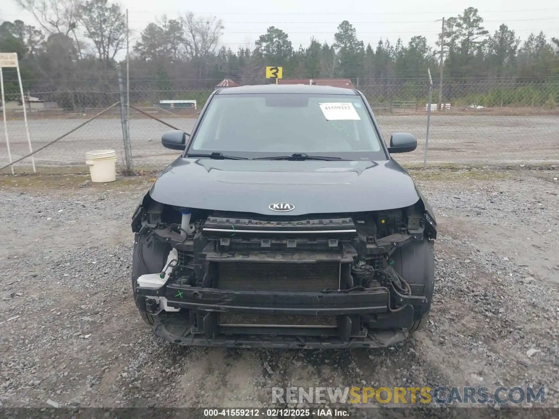 13 Photograph of a damaged car KNDJ23AU2L7117480 KIA SOUL 2020