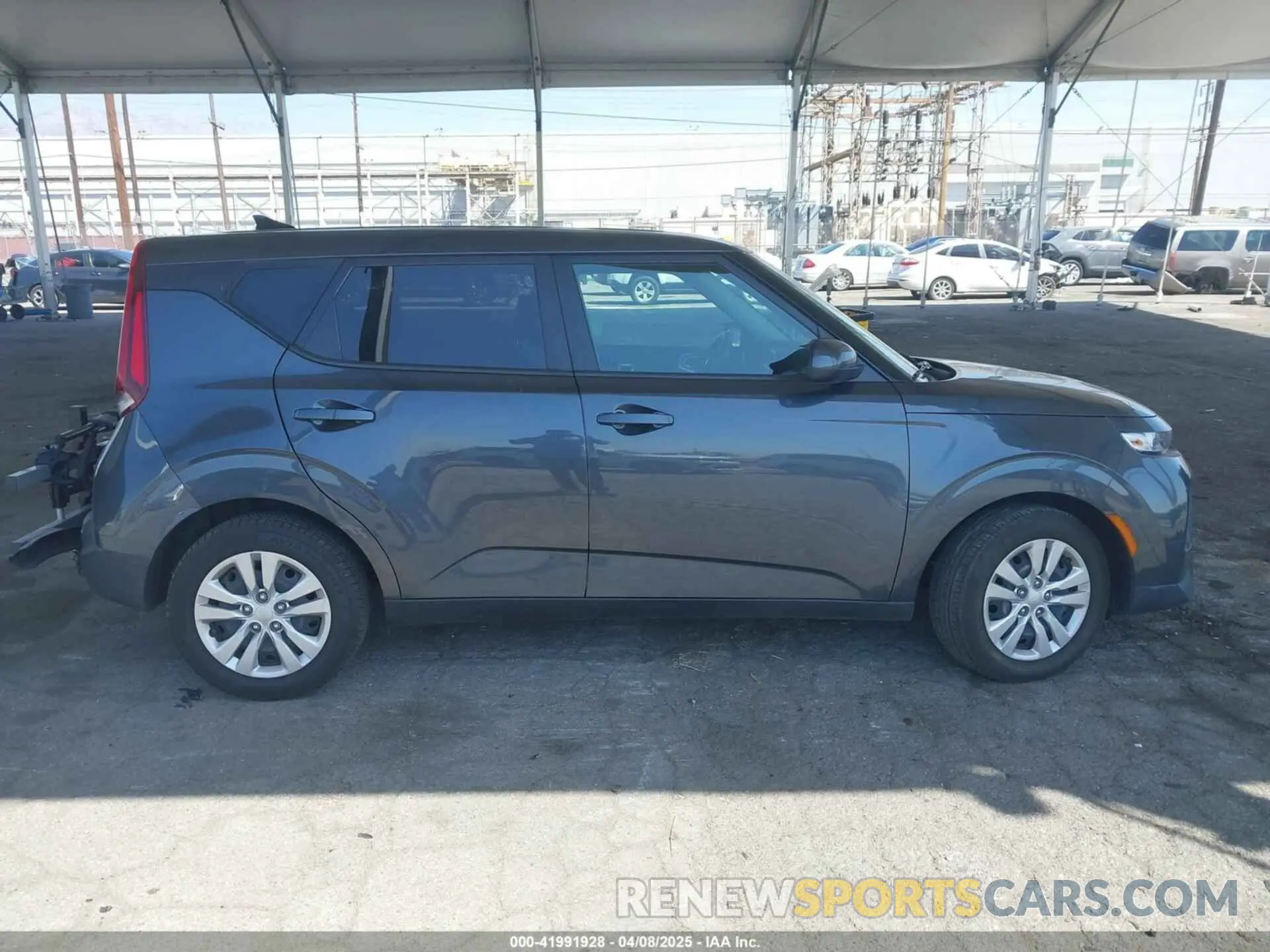 13 Photograph of a damaged car KNDJ23AU2L7715620 KIA SOUL 2020