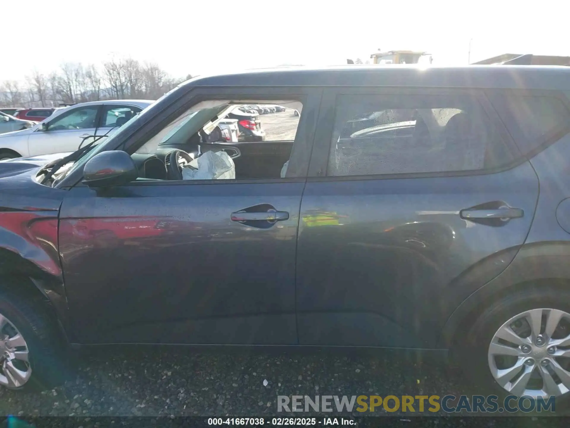 14 Photograph of a damaged car KNDJ23AU2L7716198 KIA SOUL 2020