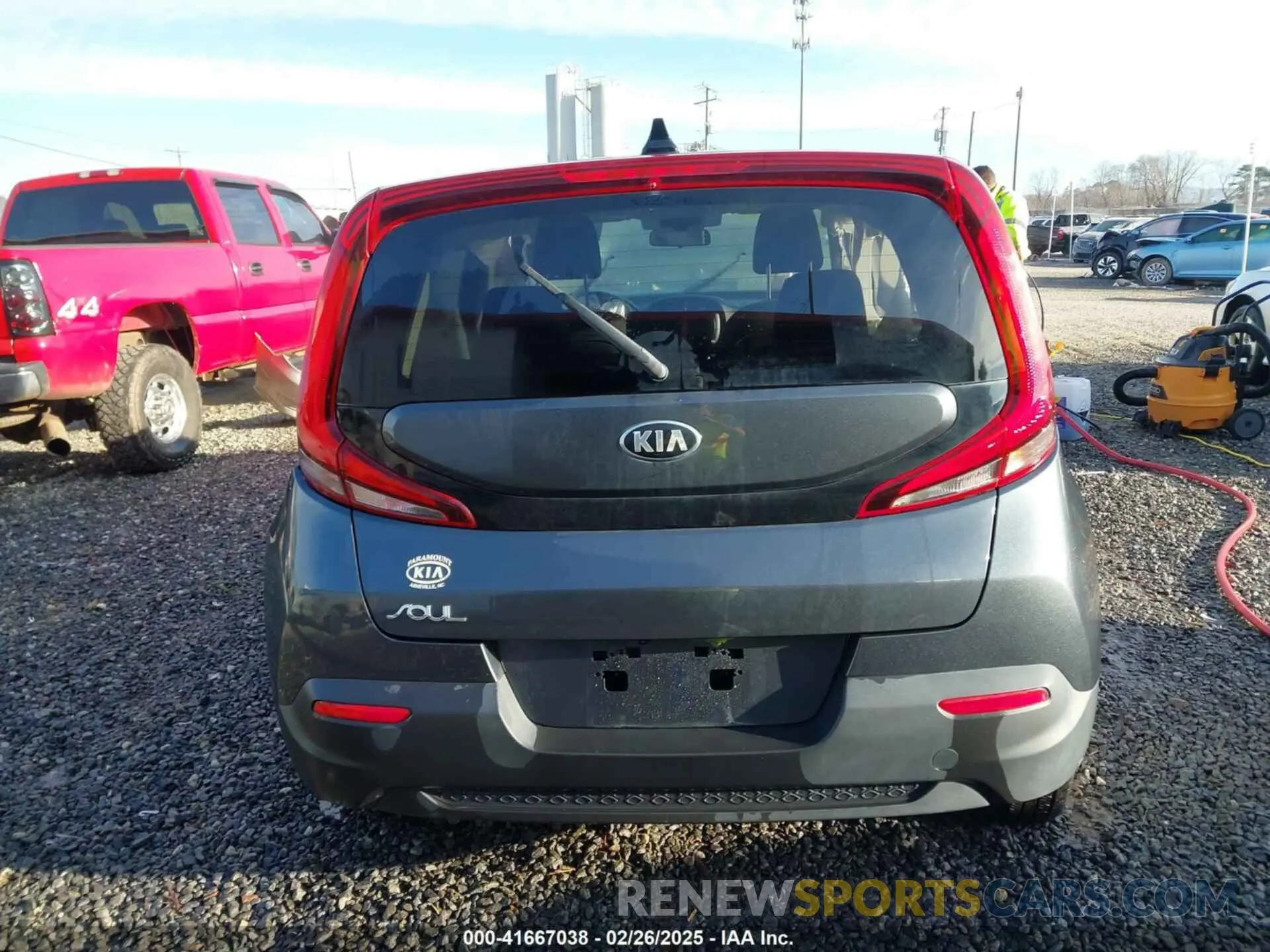 16 Photograph of a damaged car KNDJ23AU2L7716198 KIA SOUL 2020