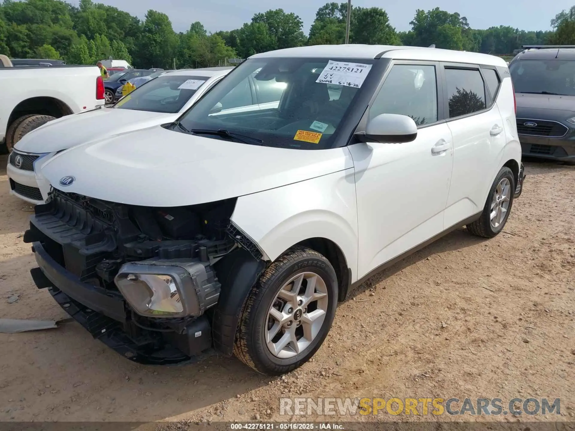 2 Photograph of a damaged car KNDJ23AU2L7735687 KIA SOUL 2020