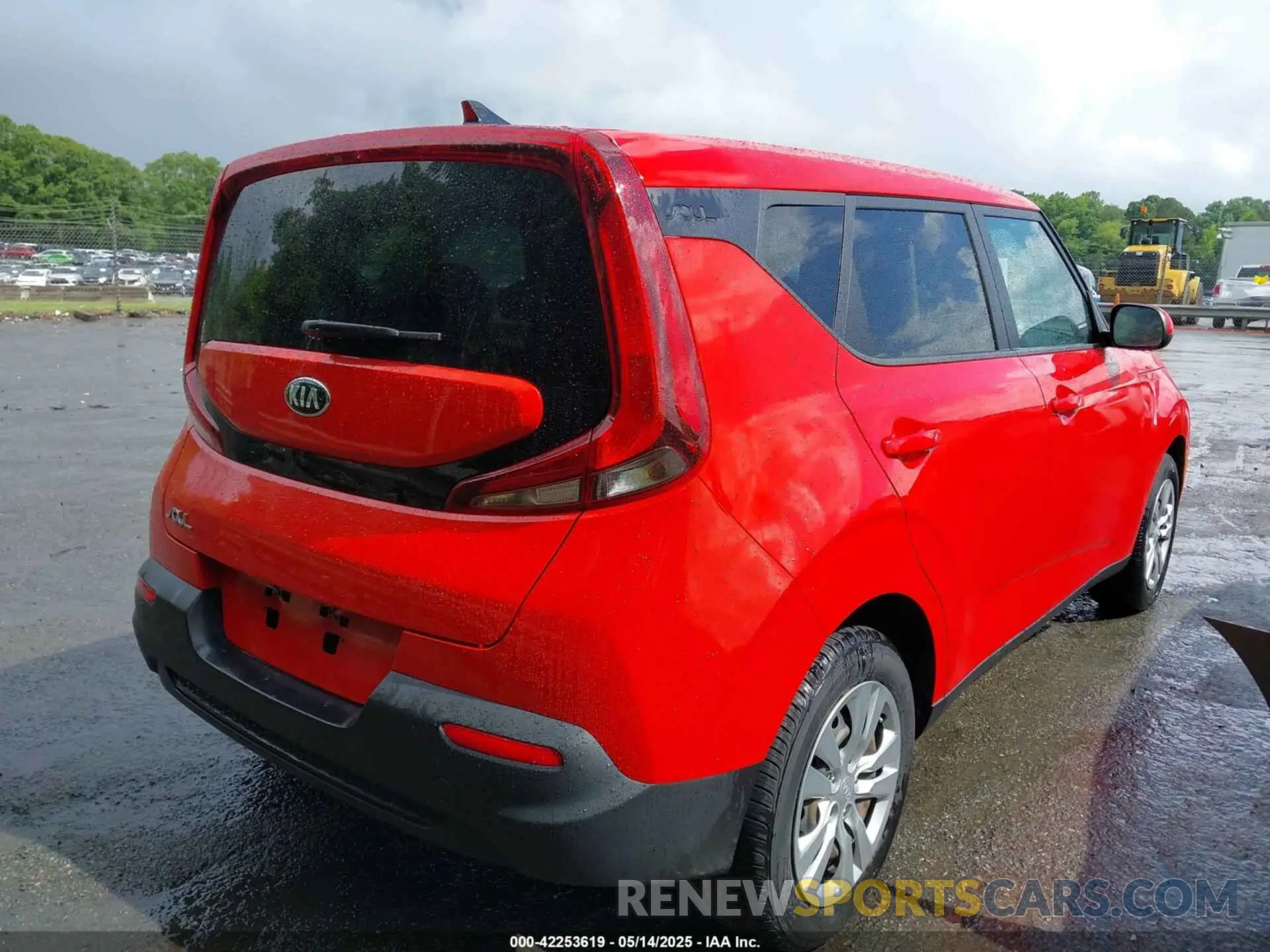 4 Photograph of a damaged car KNDJ23AU3L7002094 KIA SOUL 2020