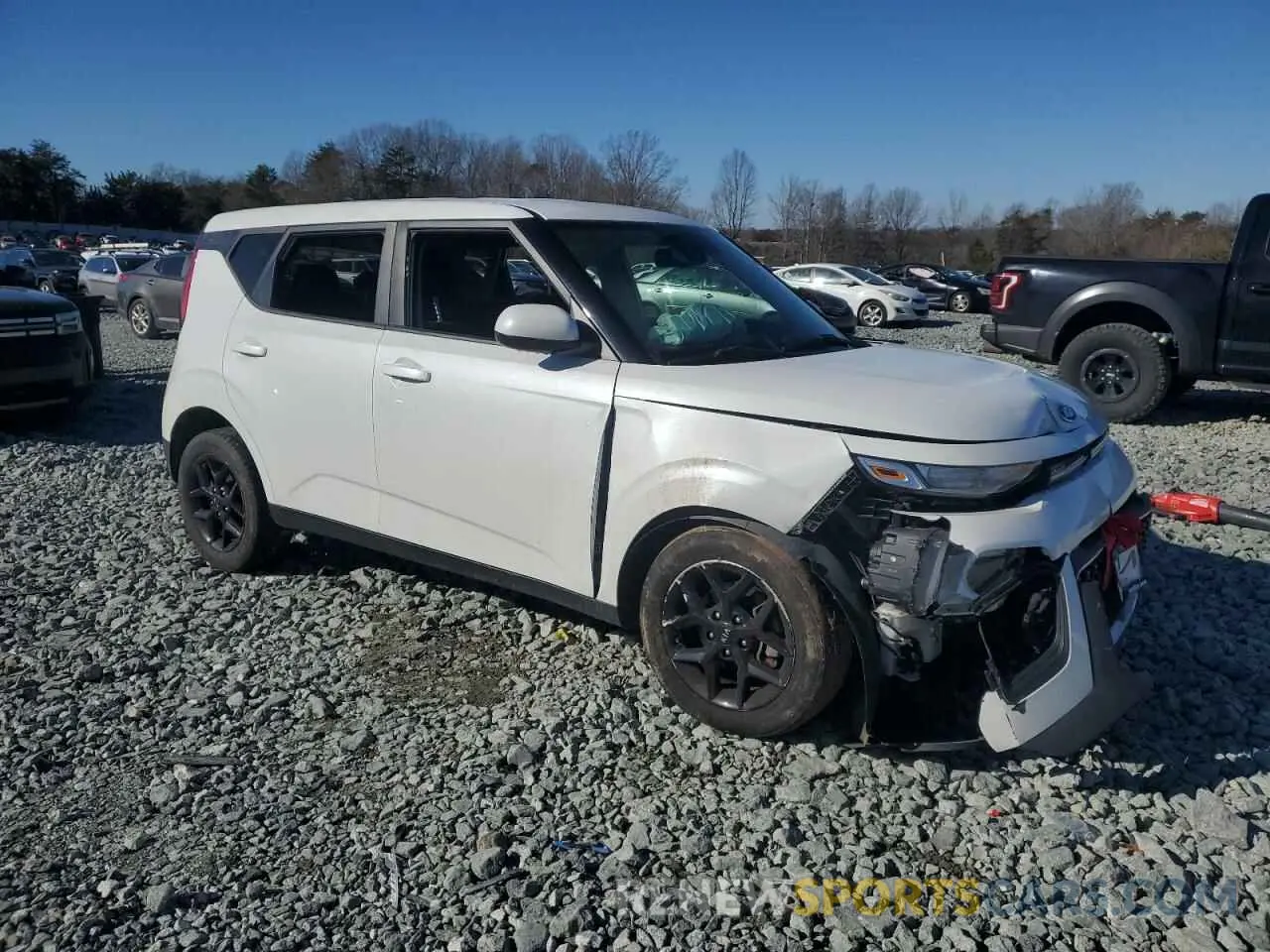 4 Photograph of a damaged car KNDJ23AU3L7006971 KIA SOUL 2020