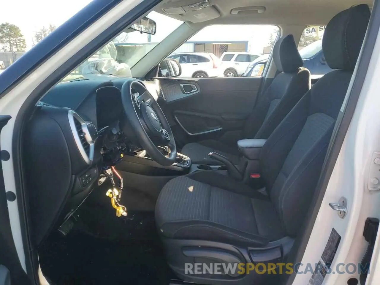 7 Photograph of a damaged car KNDJ23AU3L7006971 KIA SOUL 2020