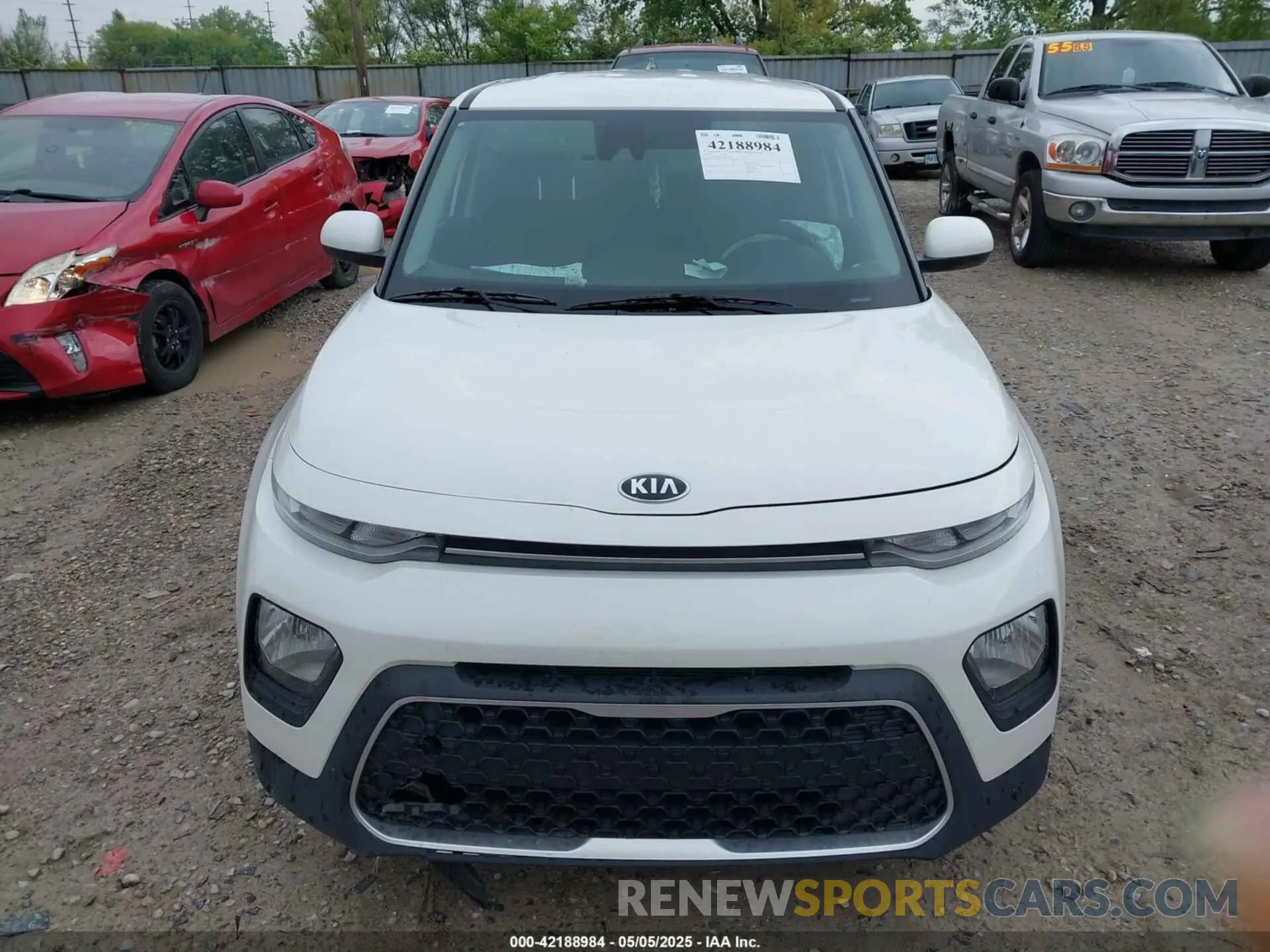 13 Photograph of a damaged car KNDJ23AU3L7017808 KIA SOUL 2020