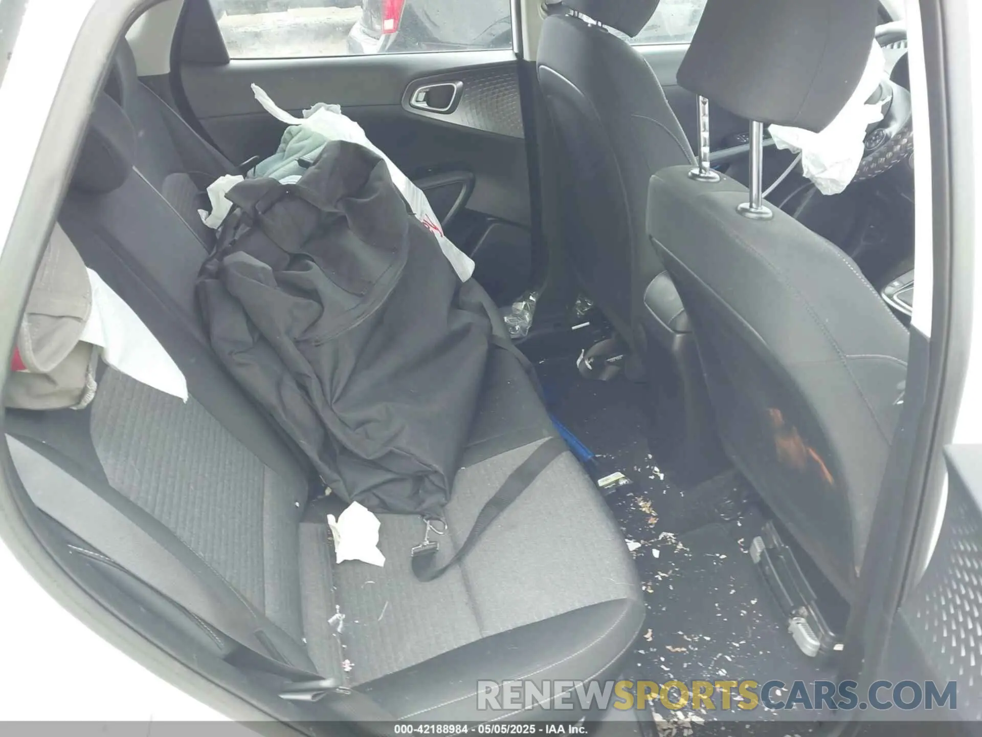 8 Photograph of a damaged car KNDJ23AU3L7017808 KIA SOUL 2020
