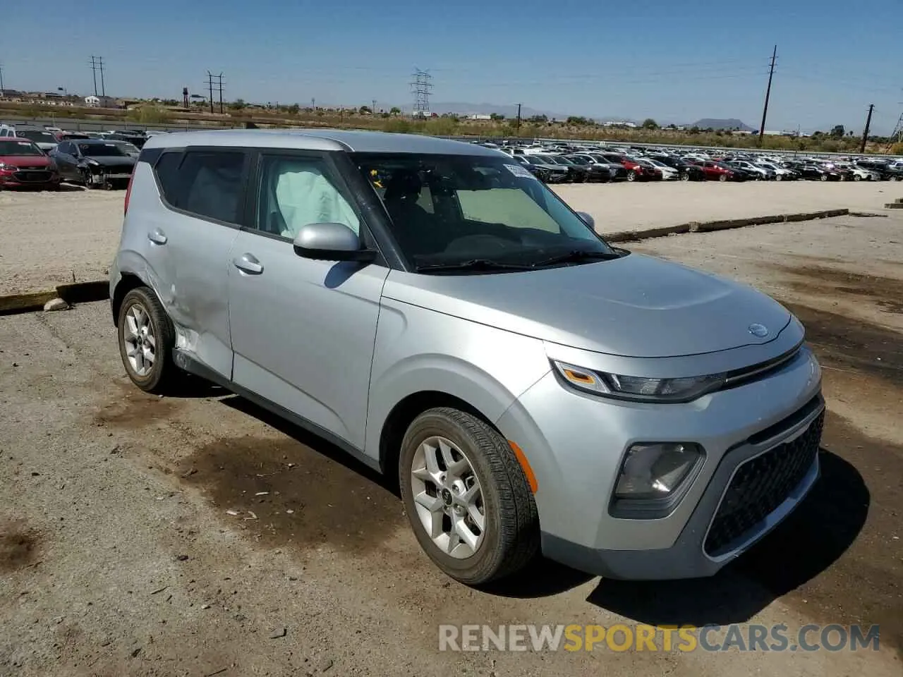 4 Photograph of a damaged car KNDJ23AU3L7019039 KIA SOUL 2020