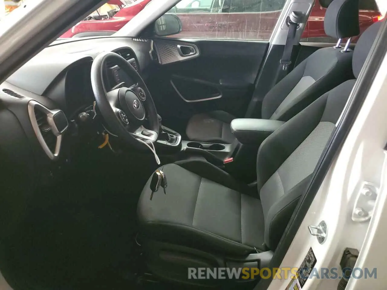 7 Photograph of a damaged car KNDJ23AU3L7083758 KIA SOUL 2020