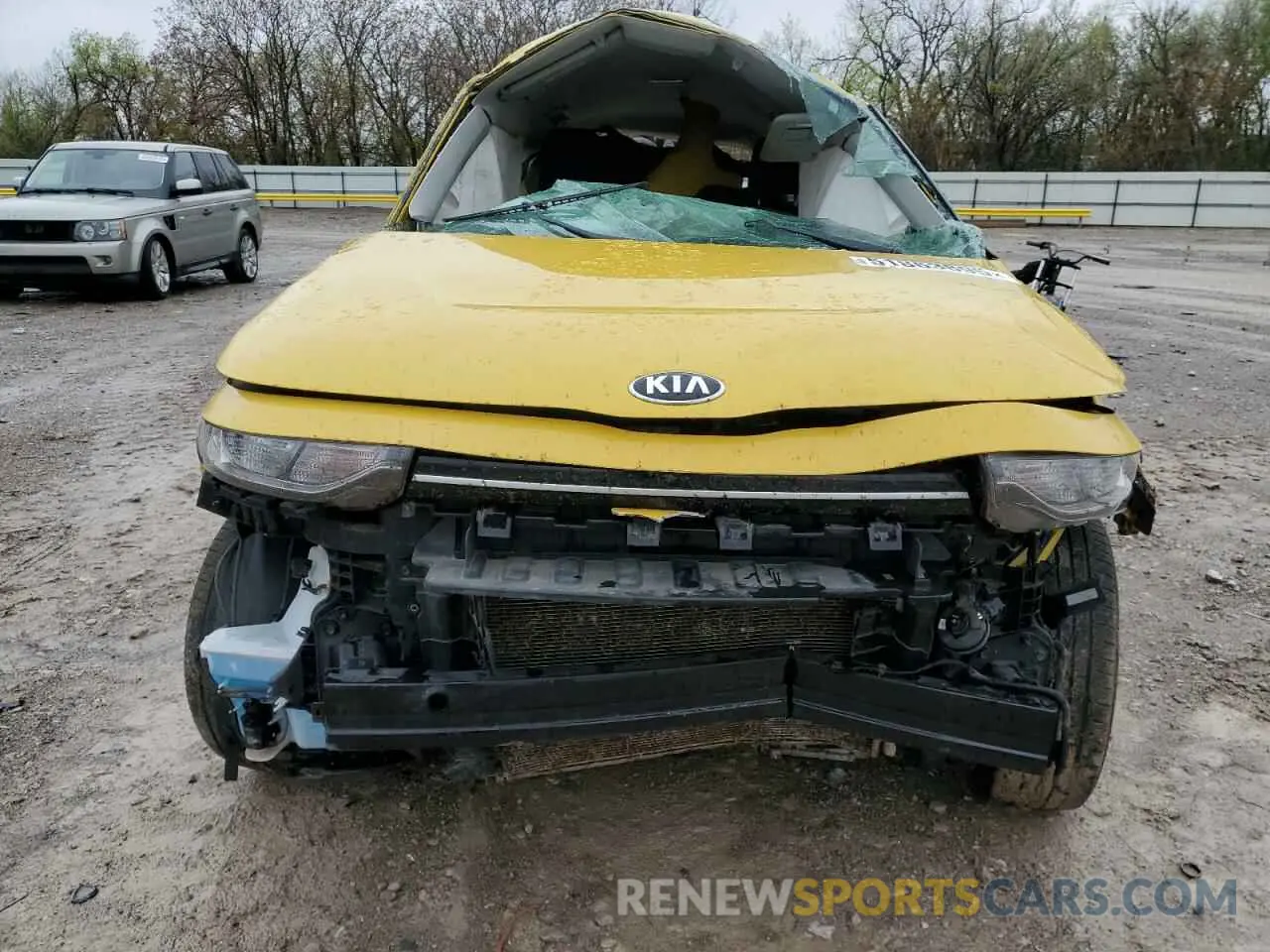 5 Photograph of a damaged car KNDJ23AU3L7099622 KIA SOUL 2020