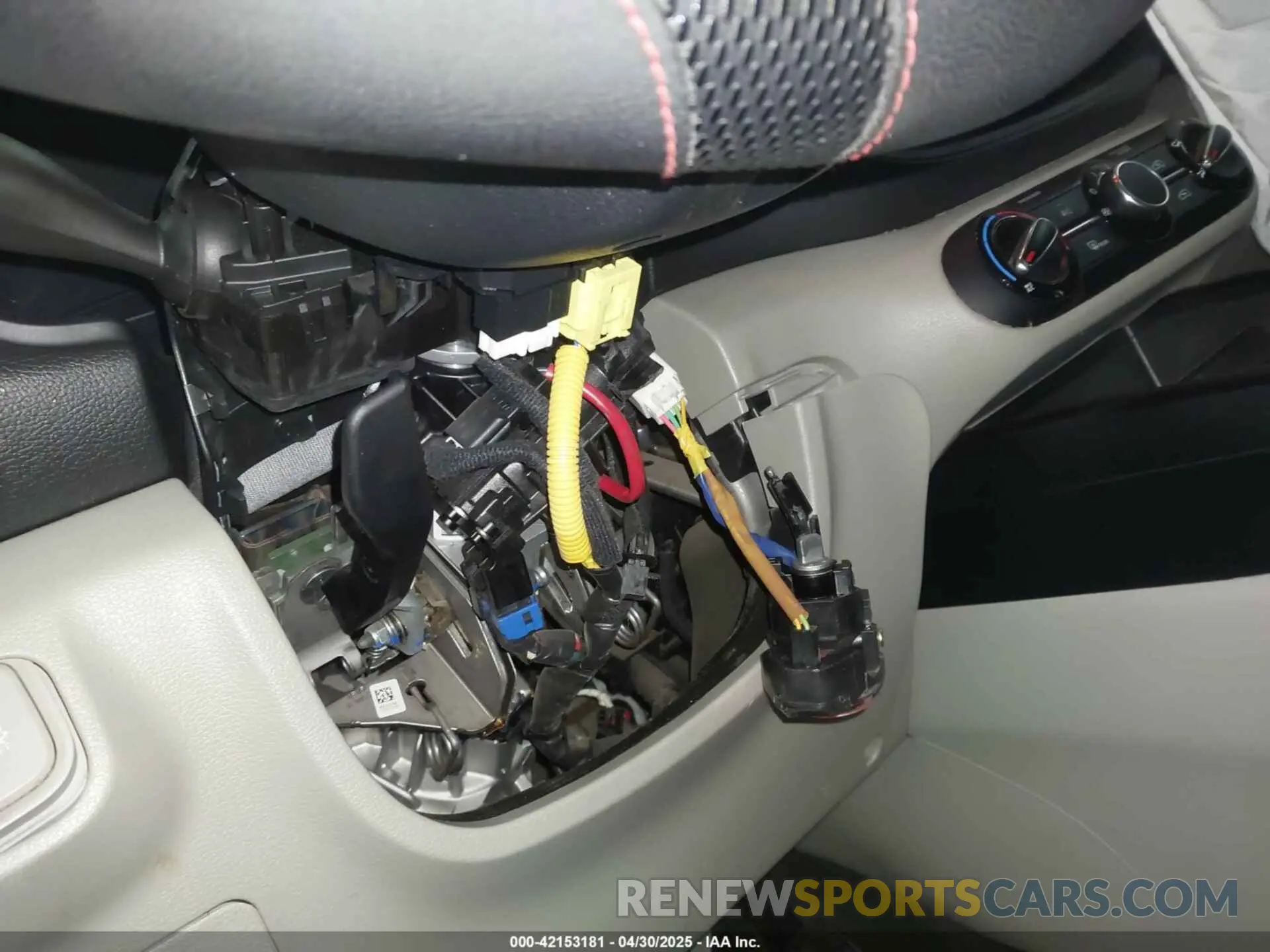 16 Photograph of a damaged car KNDJ23AU3L7702150 KIA SOUL 2020