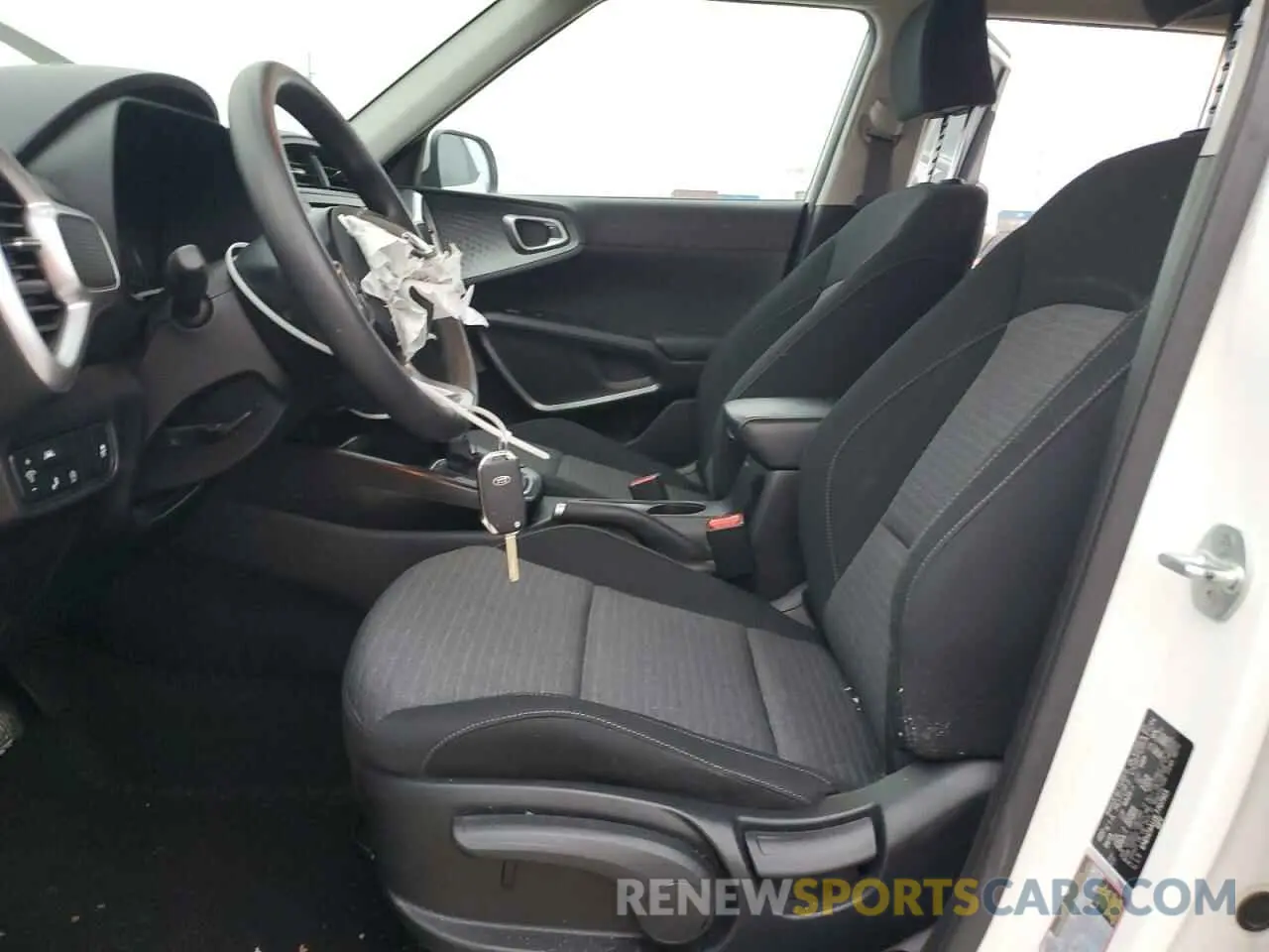 7 Photograph of a damaged car KNDJ23AU3L7707915 KIA SOUL 2020