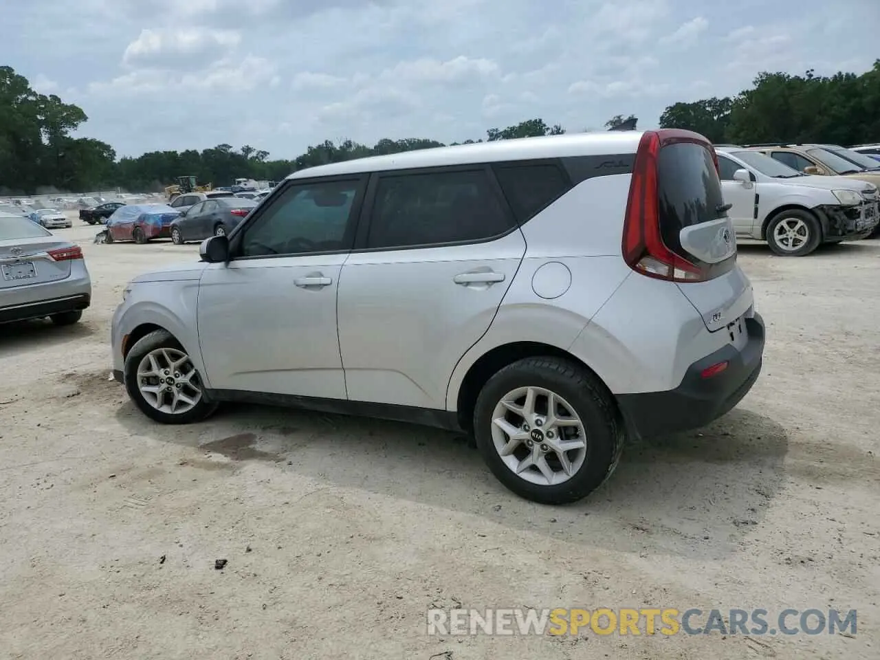 2 Photograph of a damaged car KNDJ23AU3L7716596 KIA SOUL 2020