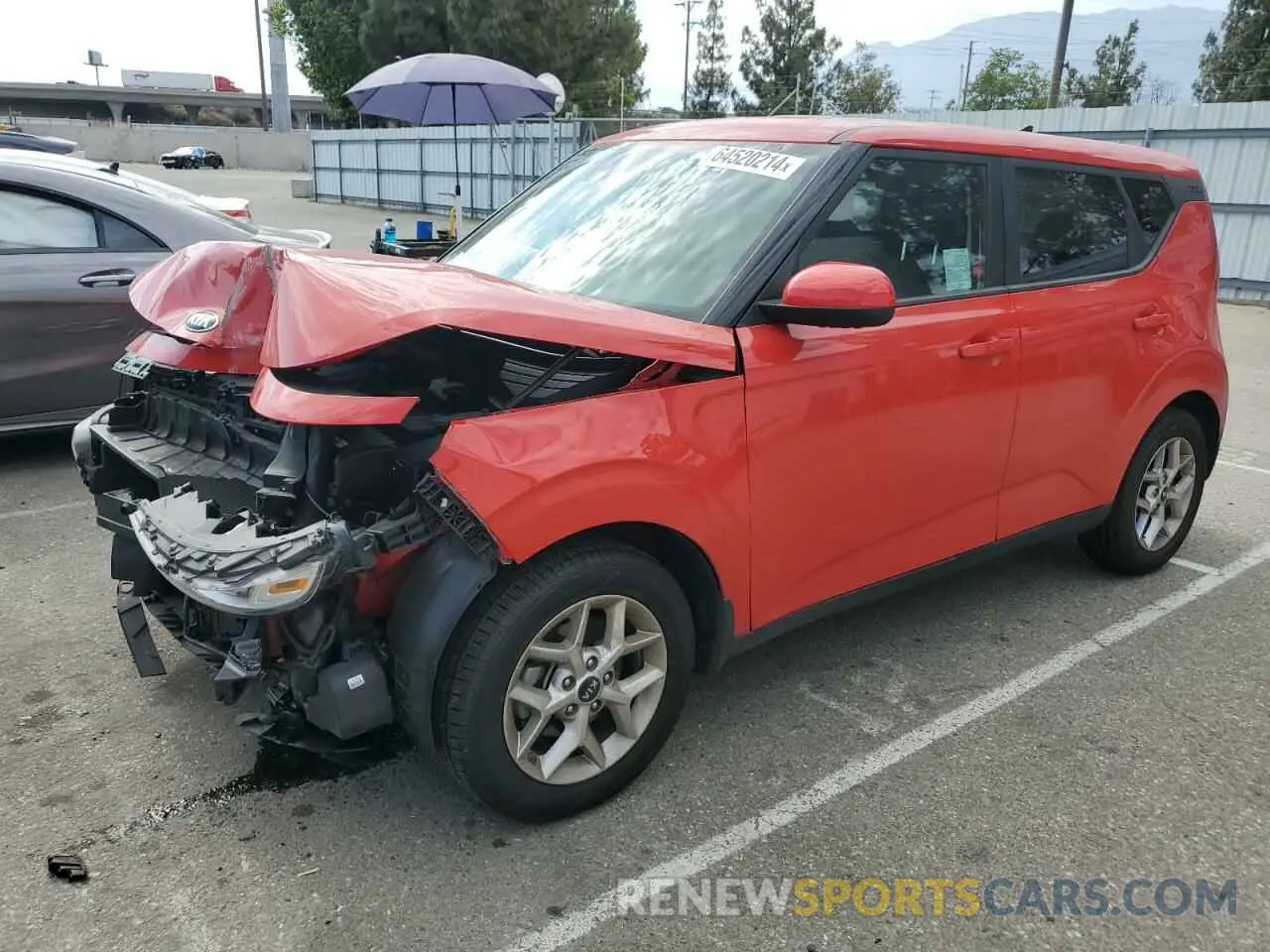 1 Photograph of a damaged car KNDJ23AU3L7718106 KIA SOUL 2020