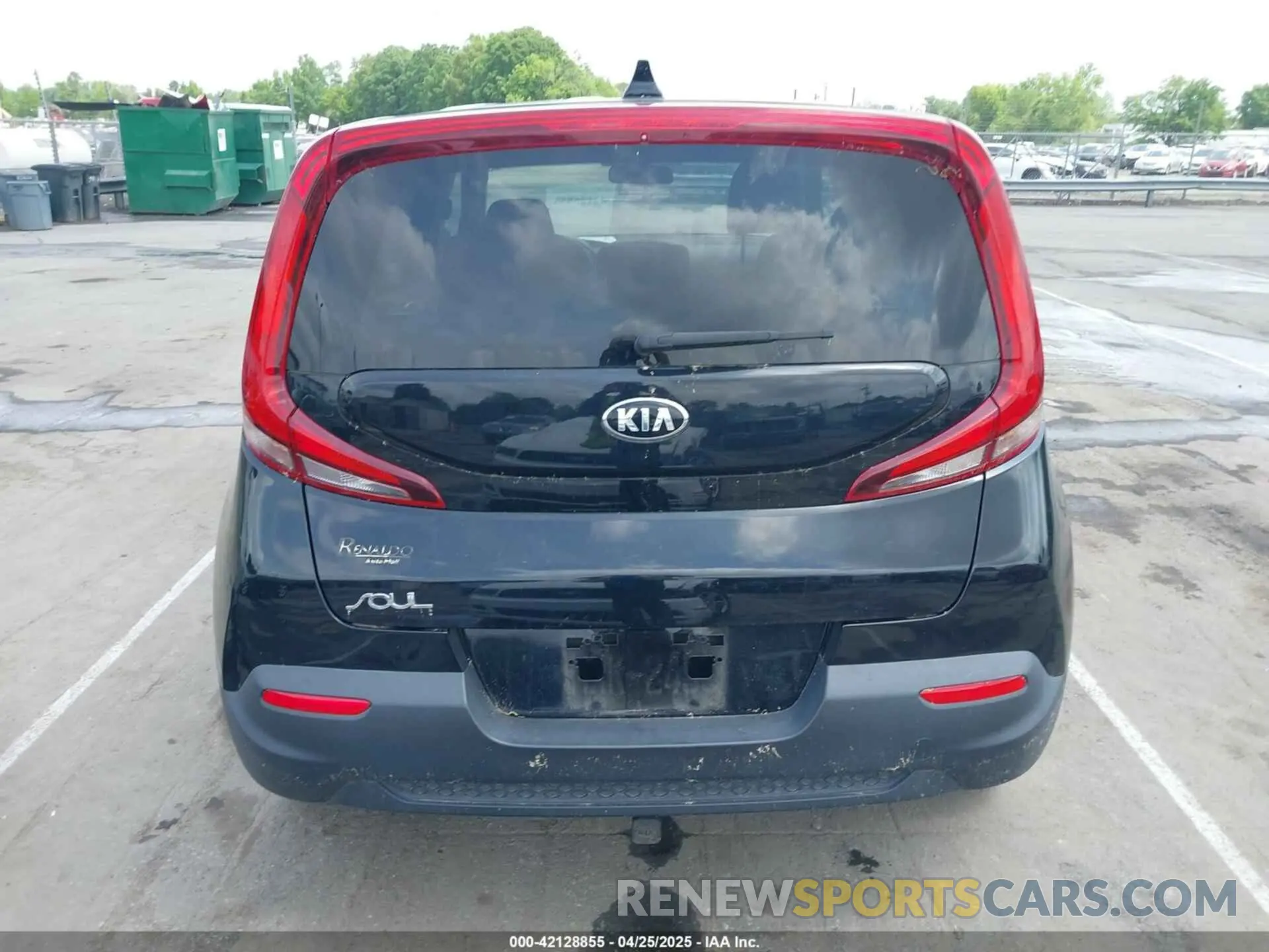 17 Photograph of a damaged car KNDJ23AU4L7004095 KIA SOUL 2020