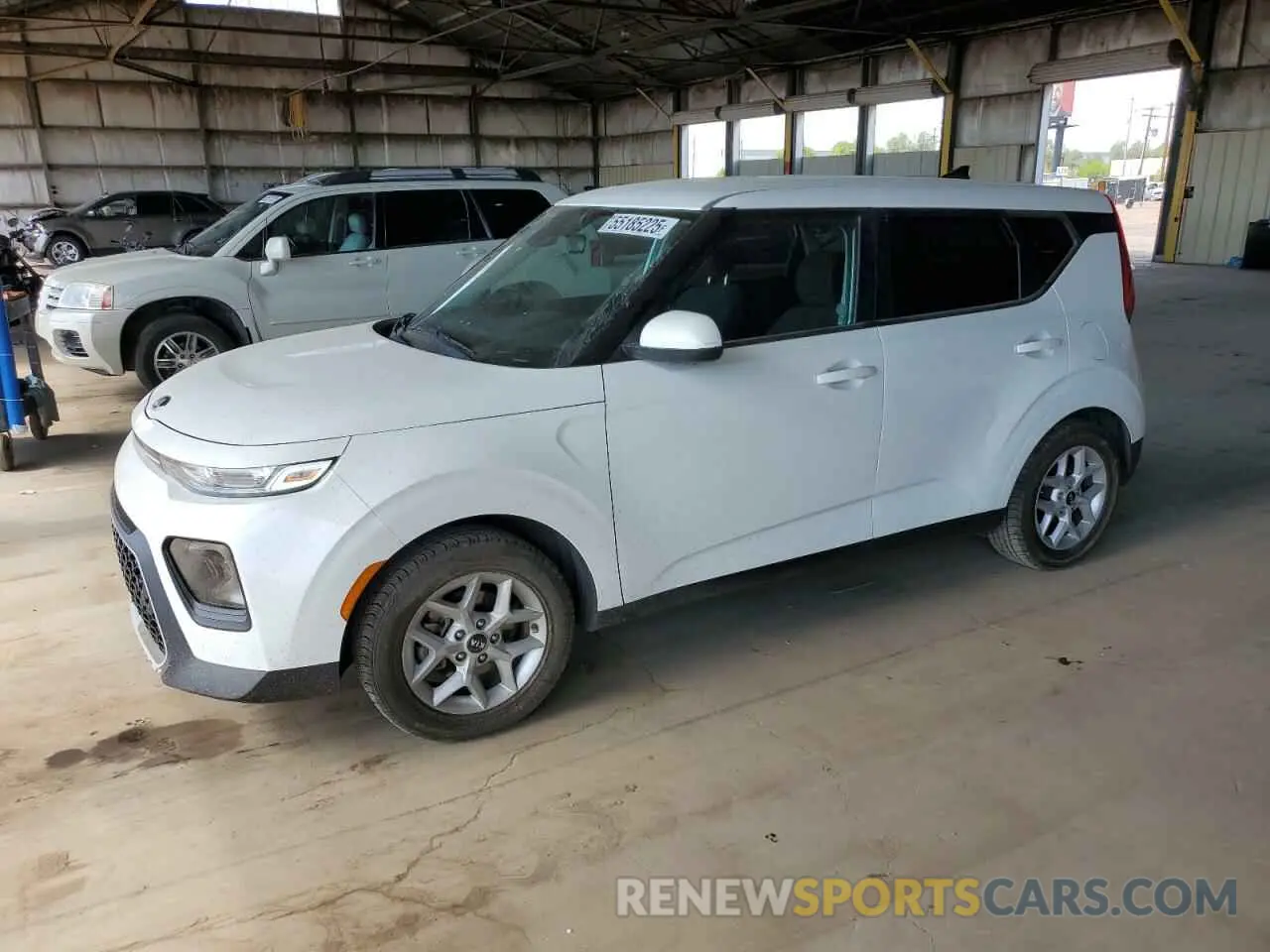 1 Photograph of a damaged car KNDJ23AU4L7014769 KIA SOUL 2020
