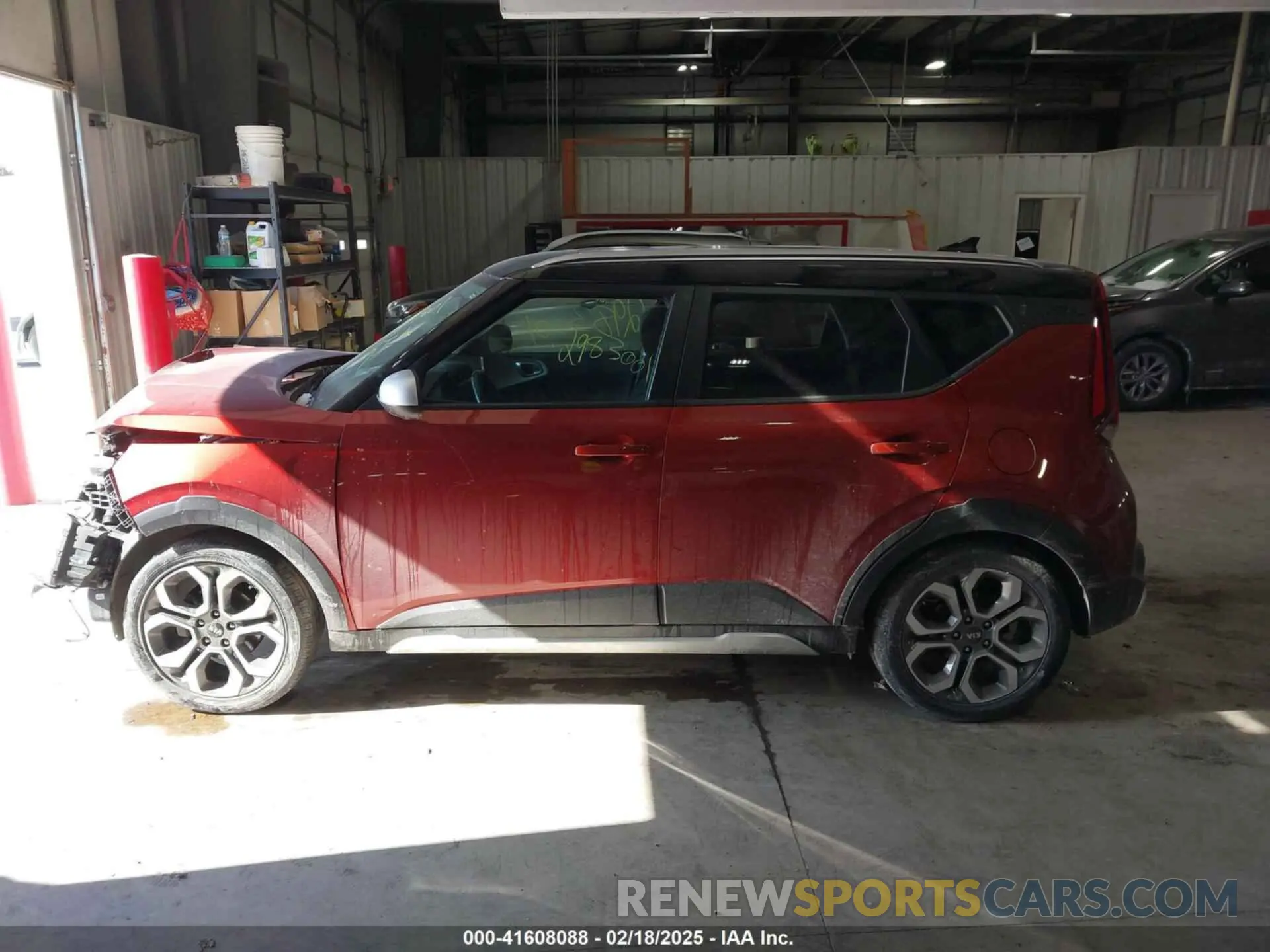 14 Photograph of a damaged car KNDJ23AU4L7050350 KIA SOUL 2020