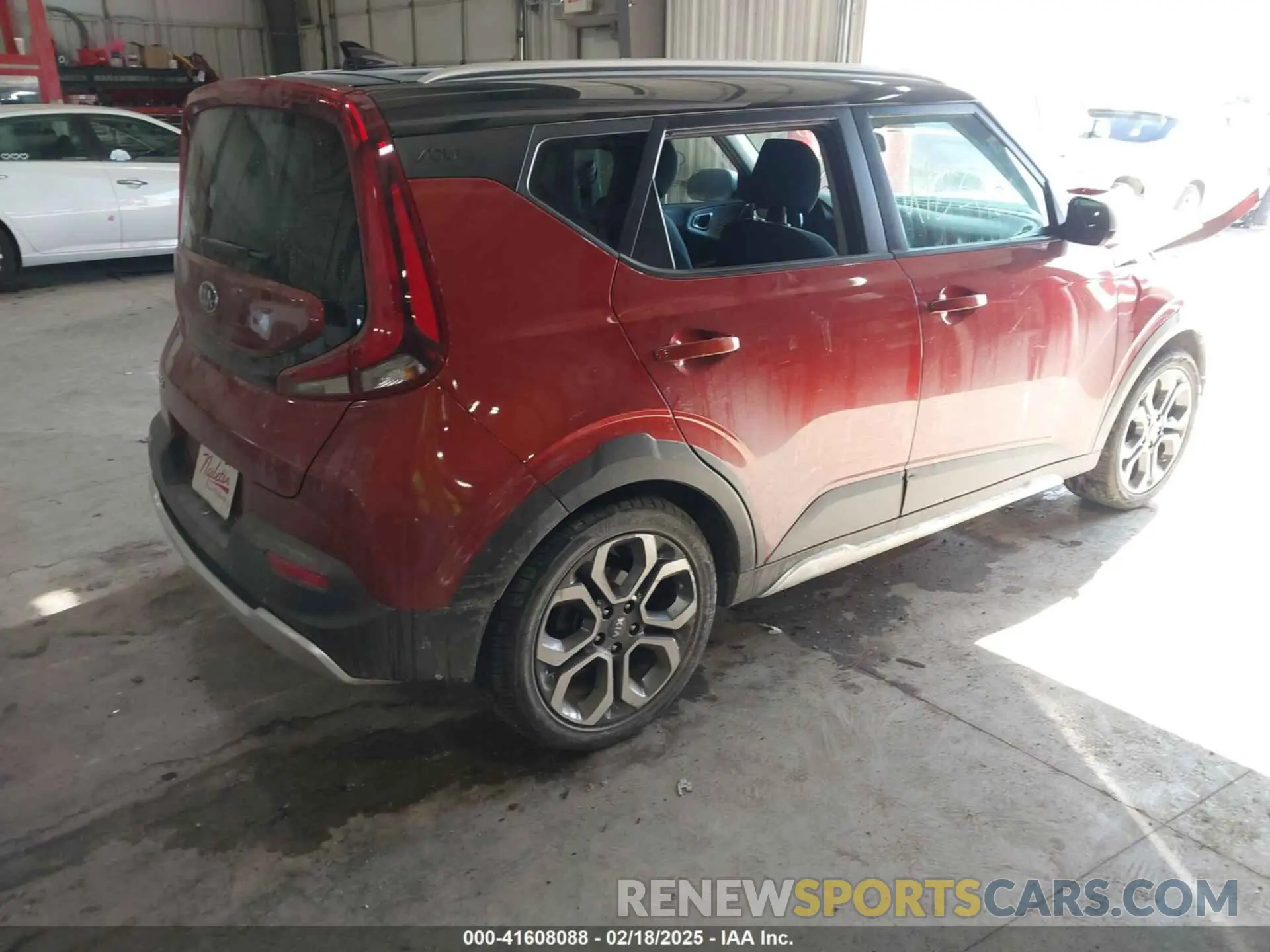 4 Photograph of a damaged car KNDJ23AU4L7050350 KIA SOUL 2020