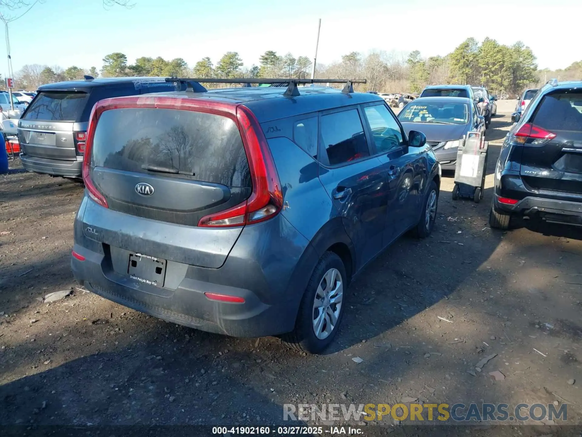 4 Photograph of a damaged car KNDJ23AU4L7057153 KIA SOUL 2020