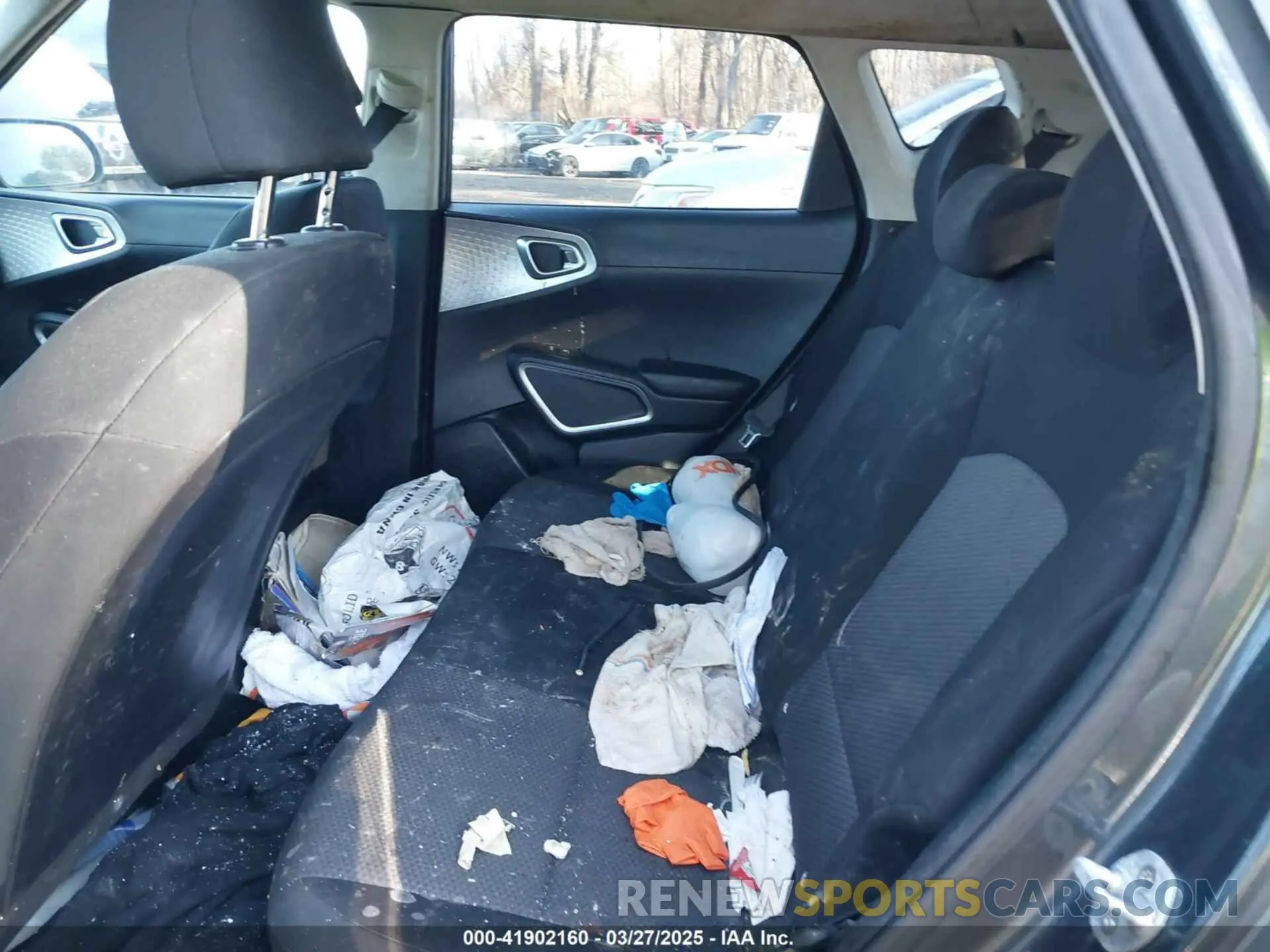 8 Photograph of a damaged car KNDJ23AU4L7057153 KIA SOUL 2020