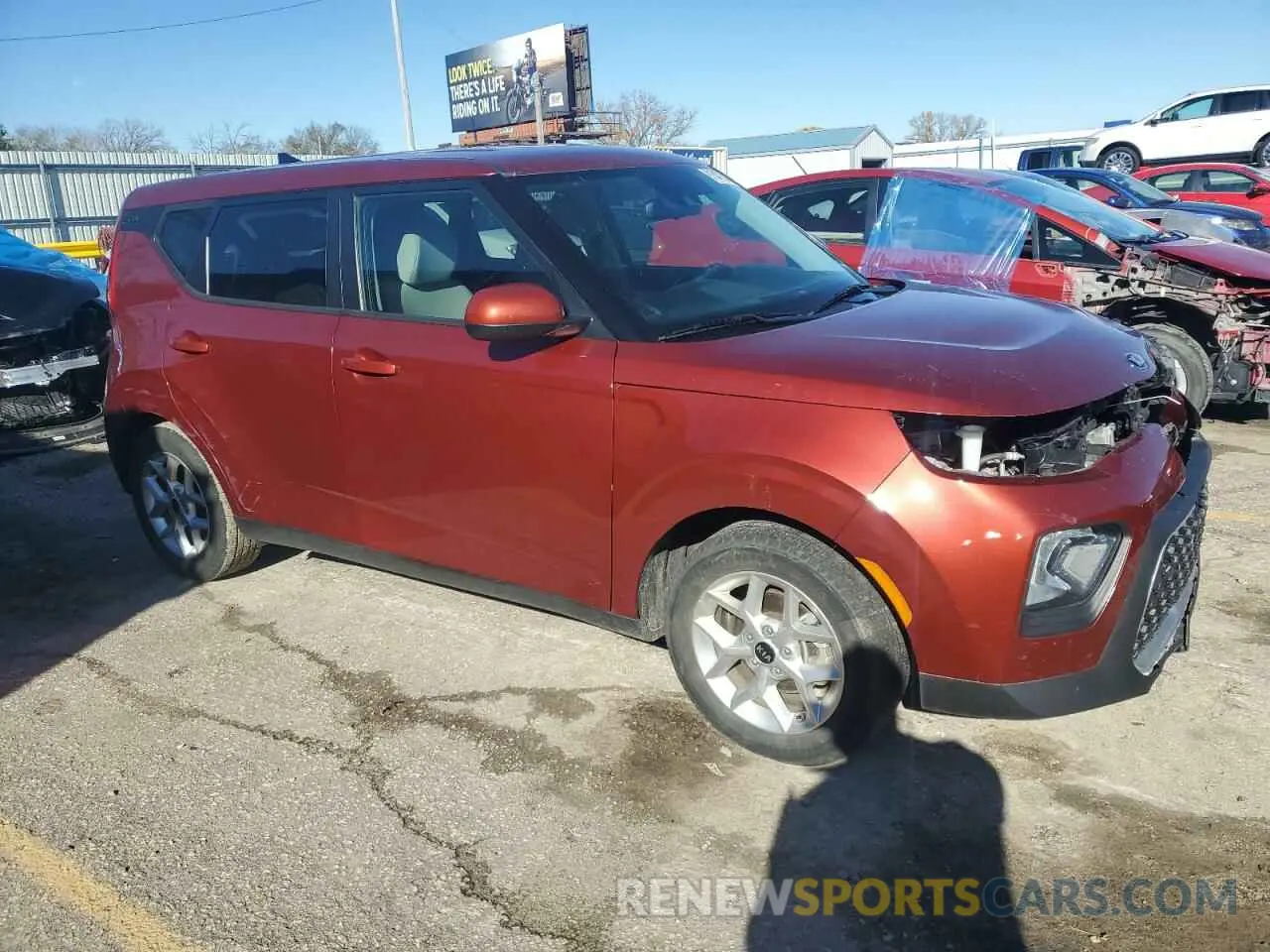 4 Photograph of a damaged car KNDJ23AU4L7078407 KIA SOUL 2020