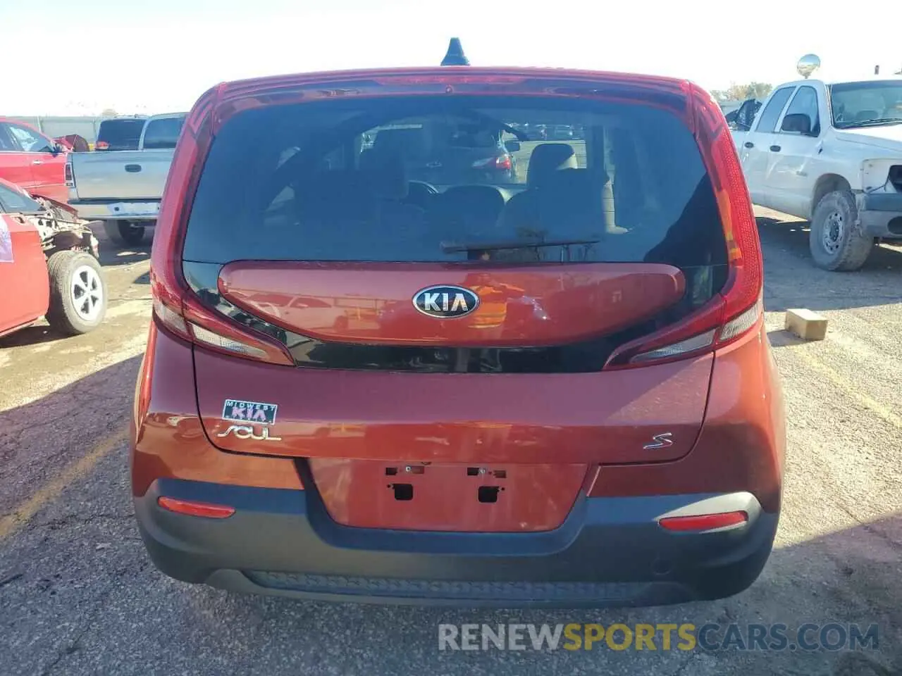 6 Photograph of a damaged car KNDJ23AU4L7078407 KIA SOUL 2020