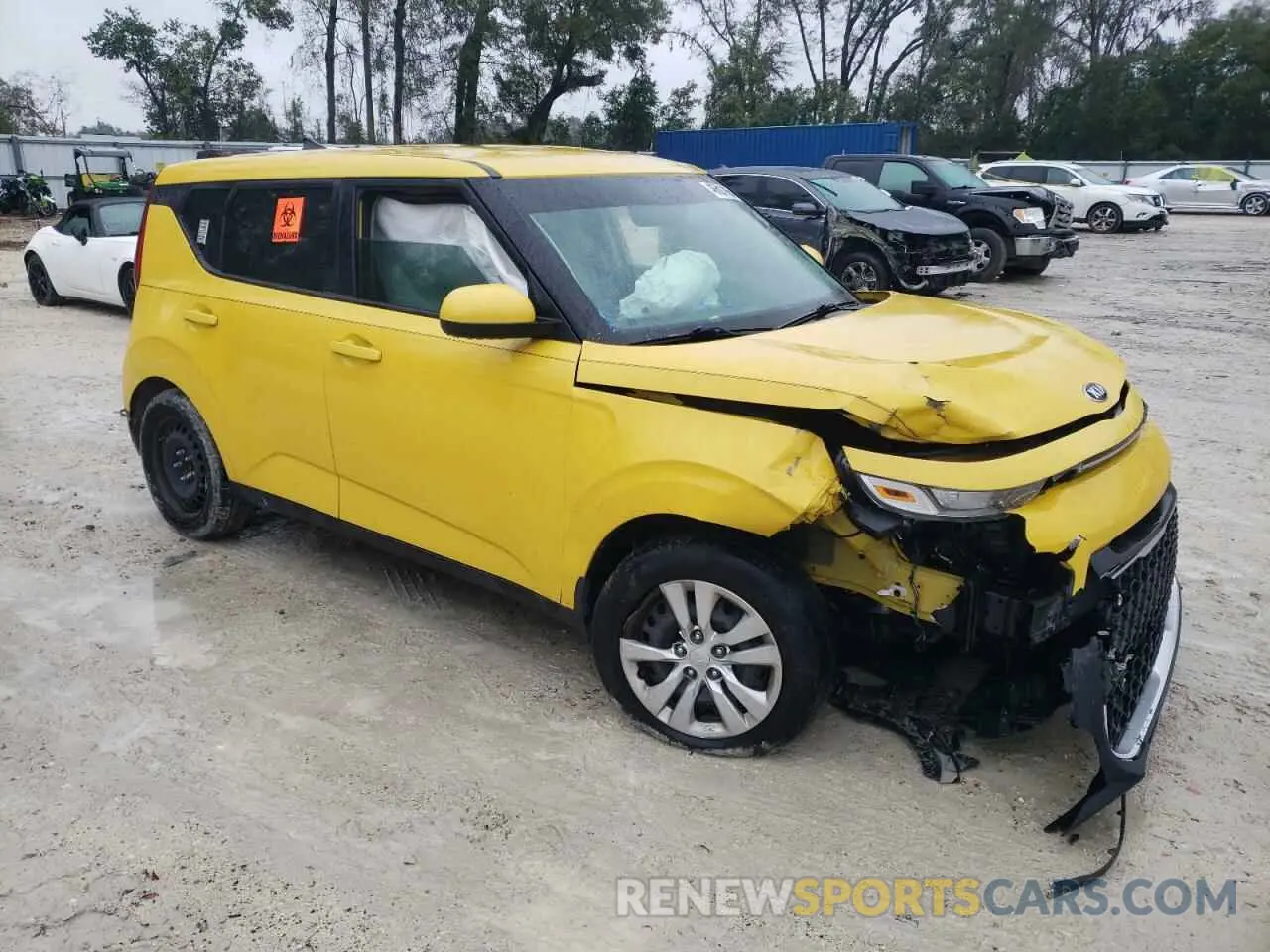 4 Photograph of a damaged car KNDJ23AU4L7116945 KIA SOUL 2020