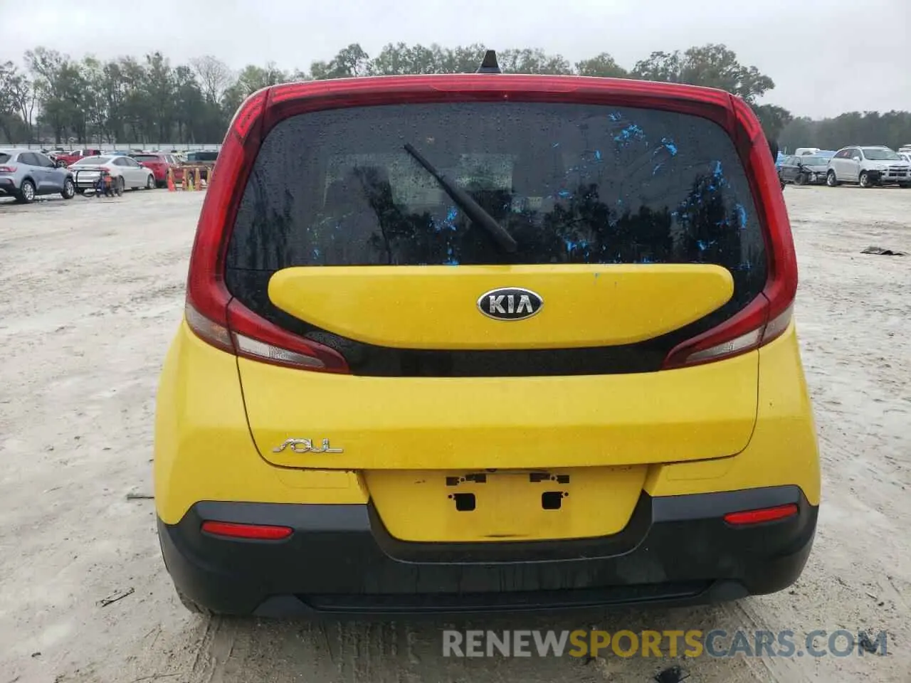 6 Photograph of a damaged car KNDJ23AU4L7116945 KIA SOUL 2020
