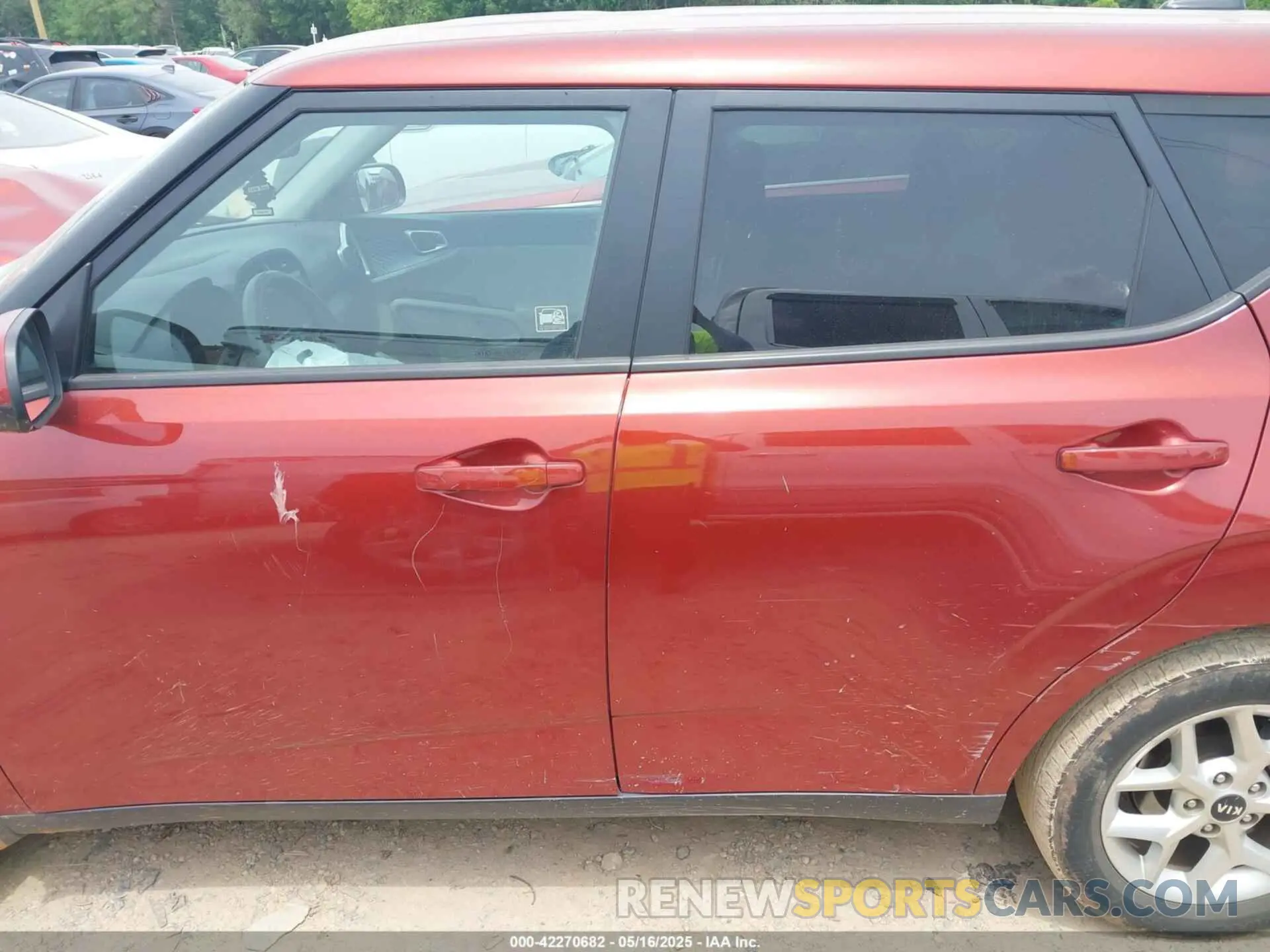 14 Photograph of a damaged car KNDJ23AU4L7118131 KIA SOUL 2020