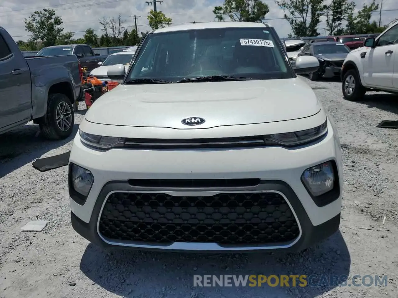 5 Photograph of a damaged car KNDJ23AU4L7120333 KIA SOUL 2020