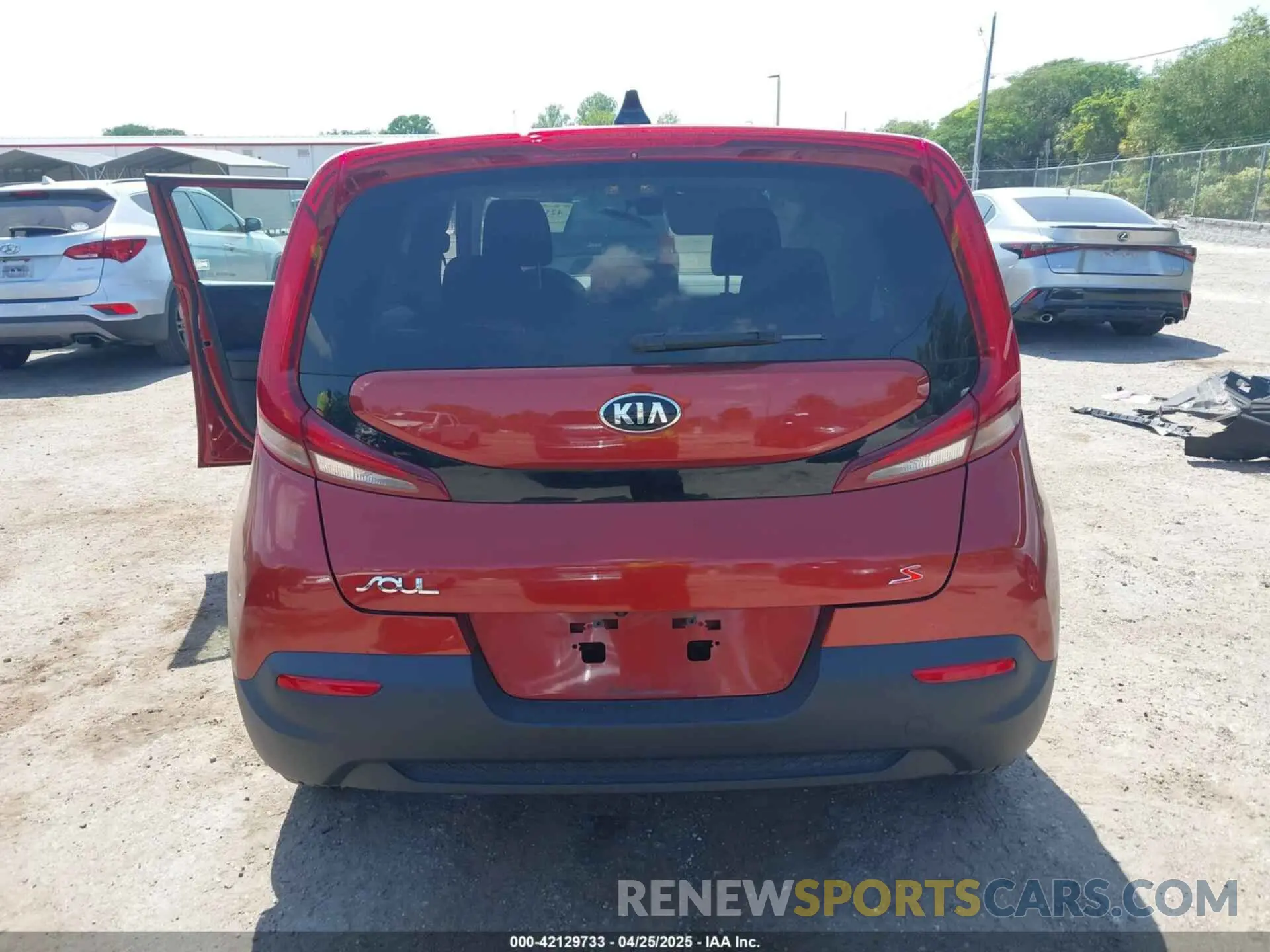 16 Photograph of a damaged car KNDJ23AU4L7122759 KIA SOUL 2020