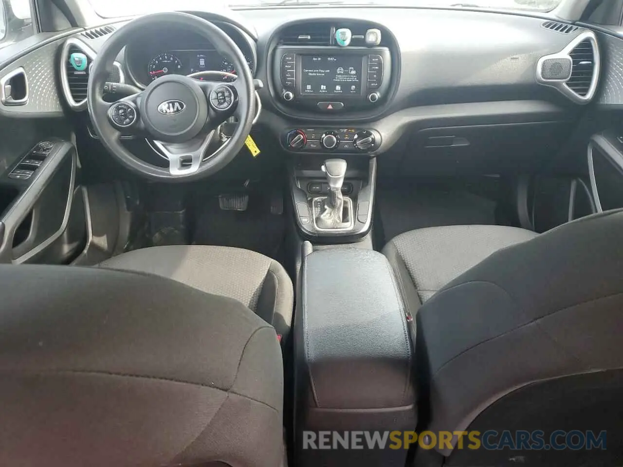 8 Photograph of a damaged car KNDJ23AU4L7714615 KIA SOUL 2020