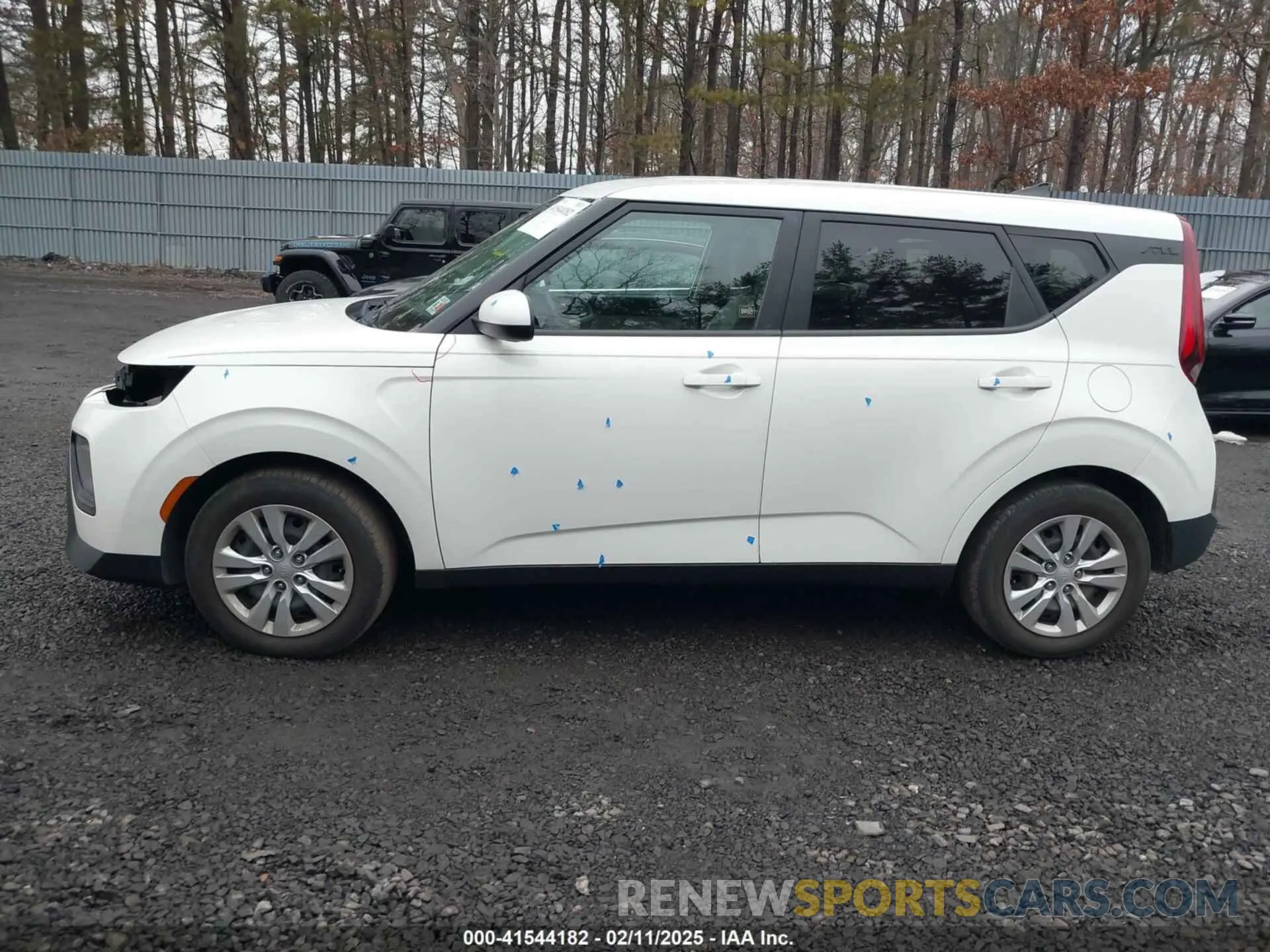 14 Photograph of a damaged car KNDJ23AU4L7723217 KIA SOUL 2020