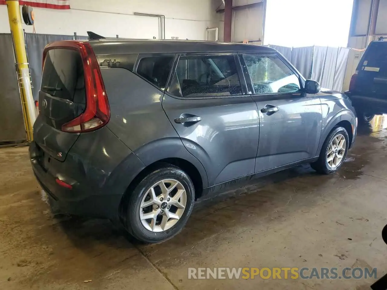 3 Photograph of a damaged car KNDJ23AU4L7731155 KIA SOUL 2020