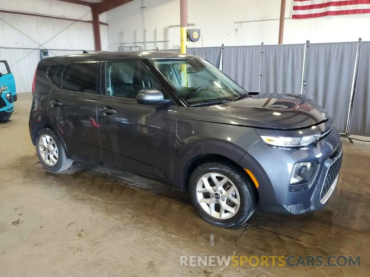 4 Photograph of a damaged car KNDJ23AU4L7731155 KIA SOUL 2020