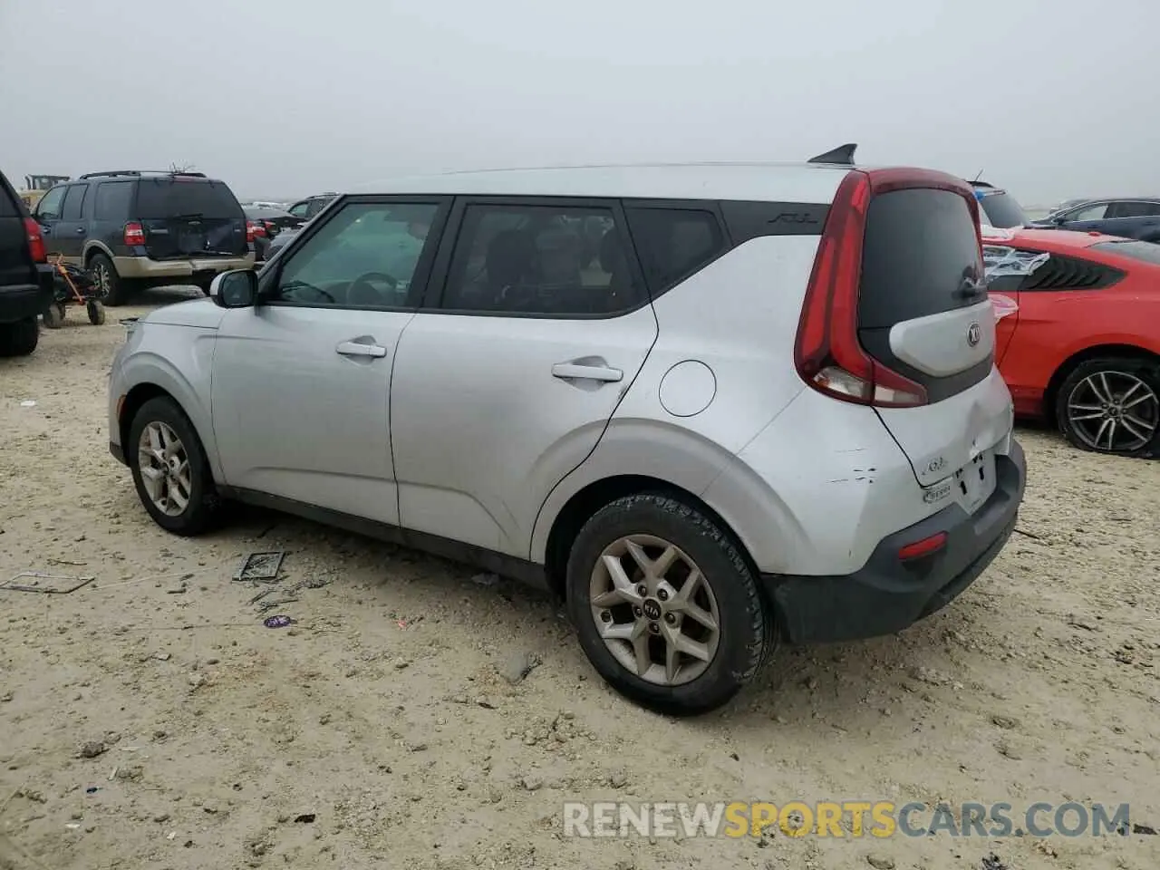 2 Photograph of a damaged car KNDJ23AU5L7002419 KIA SOUL 2020