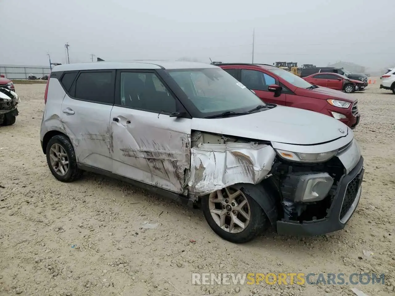 4 Photograph of a damaged car KNDJ23AU5L7002419 KIA SOUL 2020